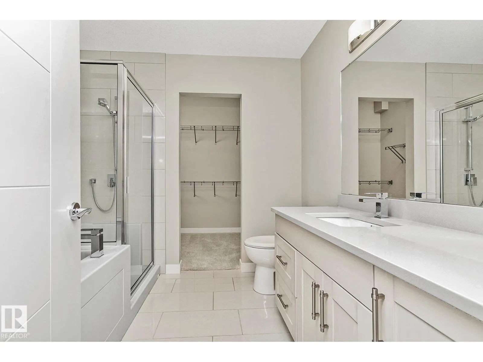 #404 625 LEGER WY NW