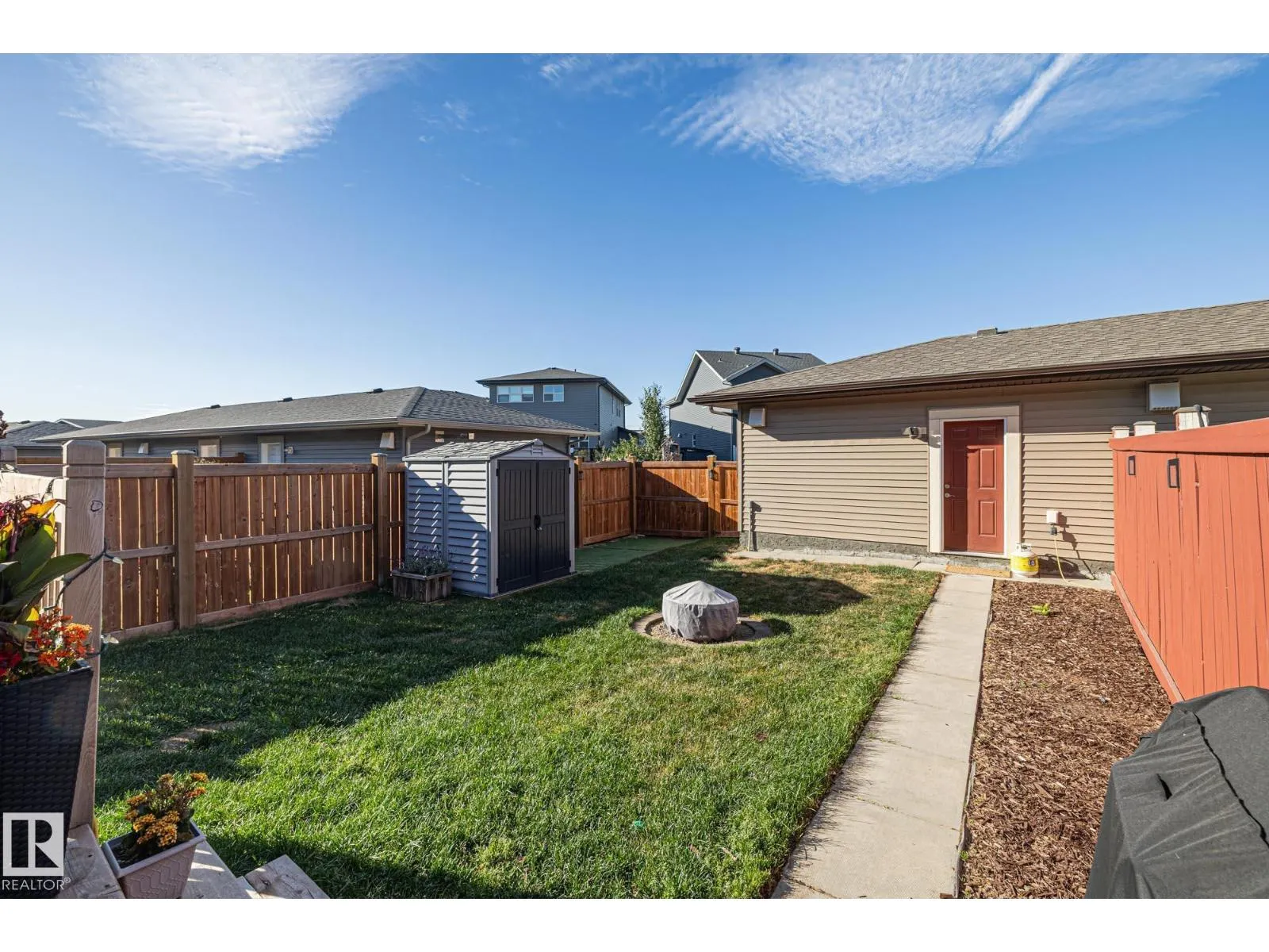 20110 27 AV NW