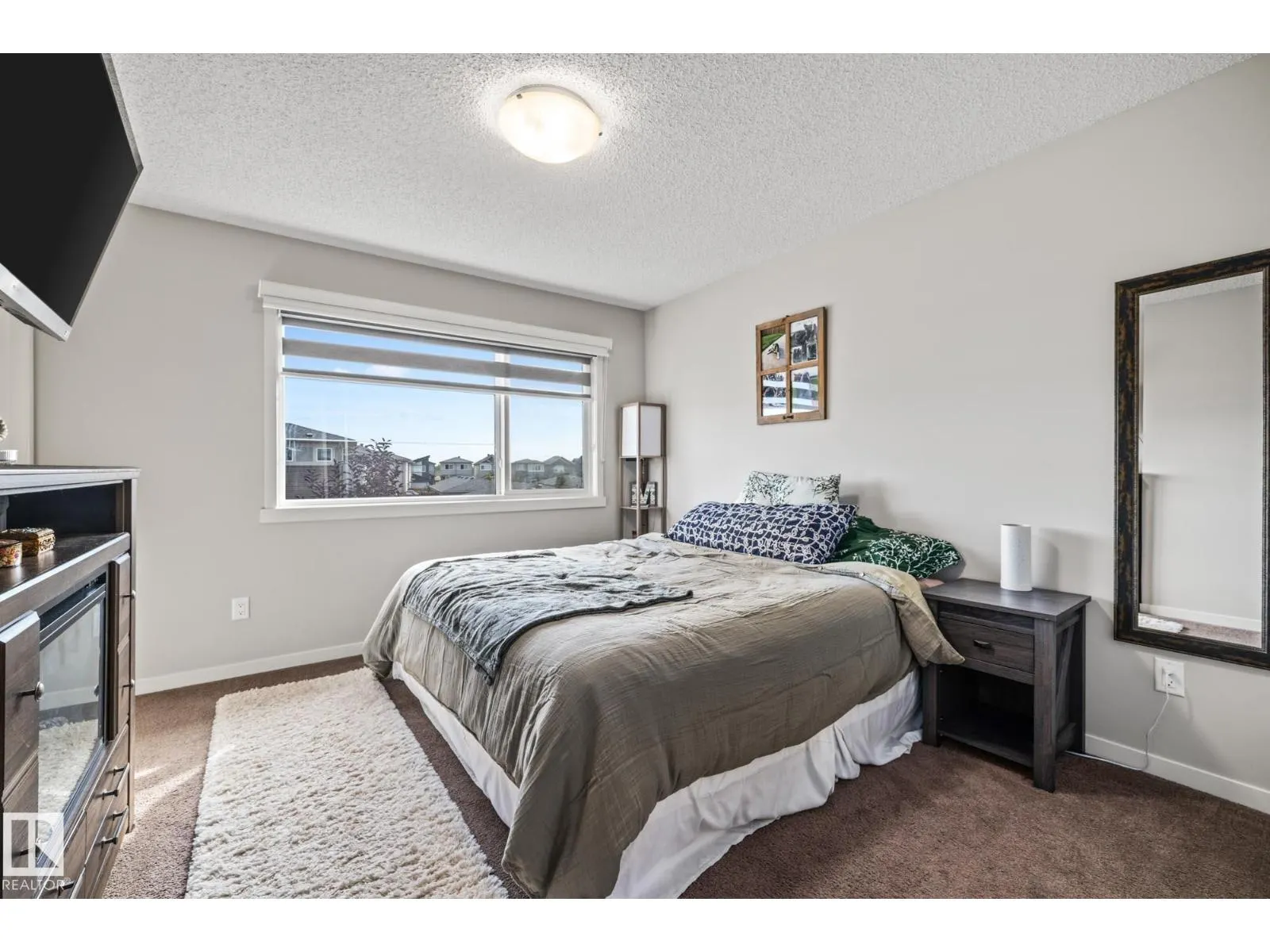 20110 27 AV NW