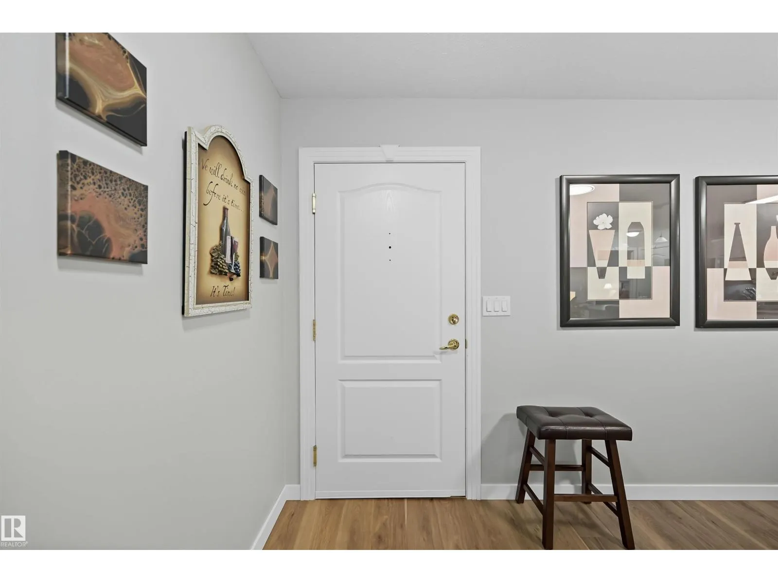 #414 8942 156 ST NW