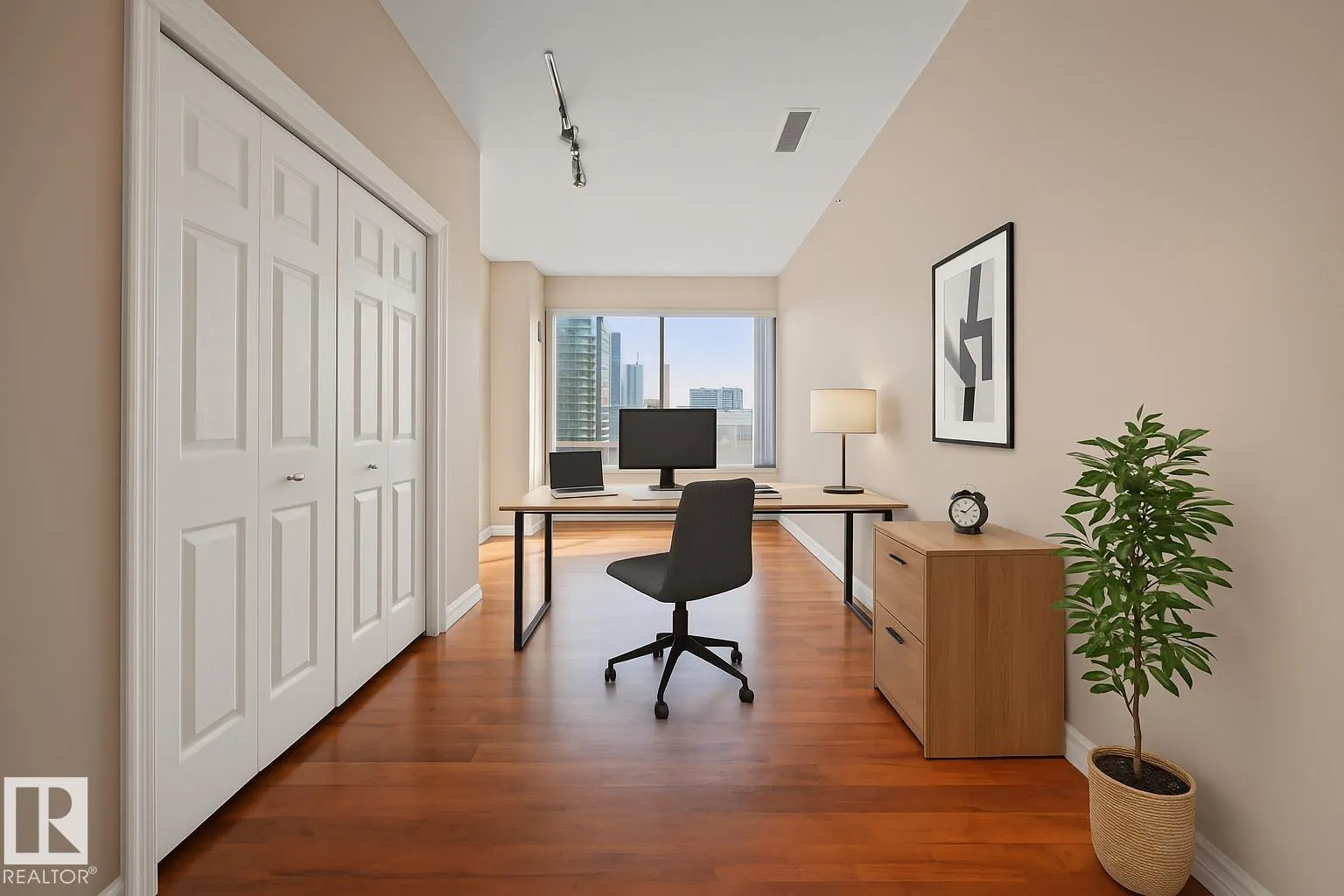 #601 10106 105 ST NW