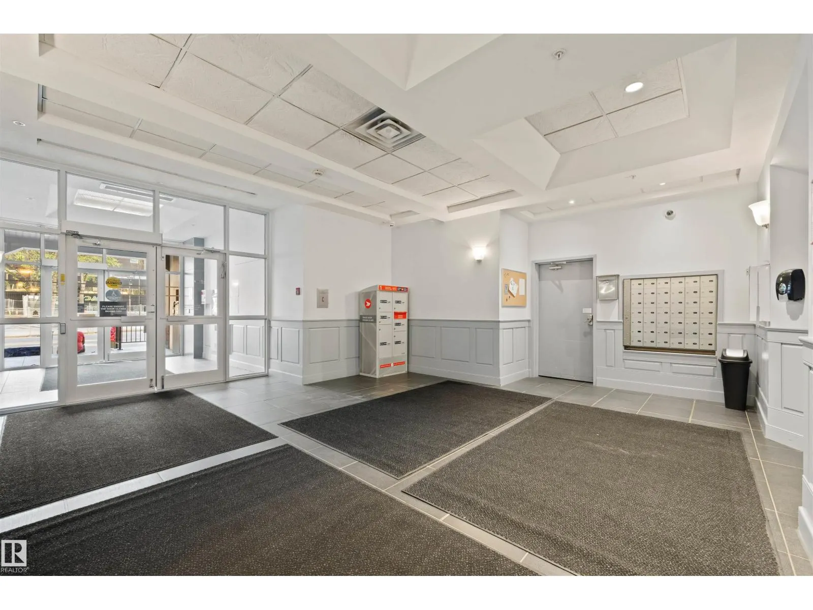 #601 10106 105 ST NW