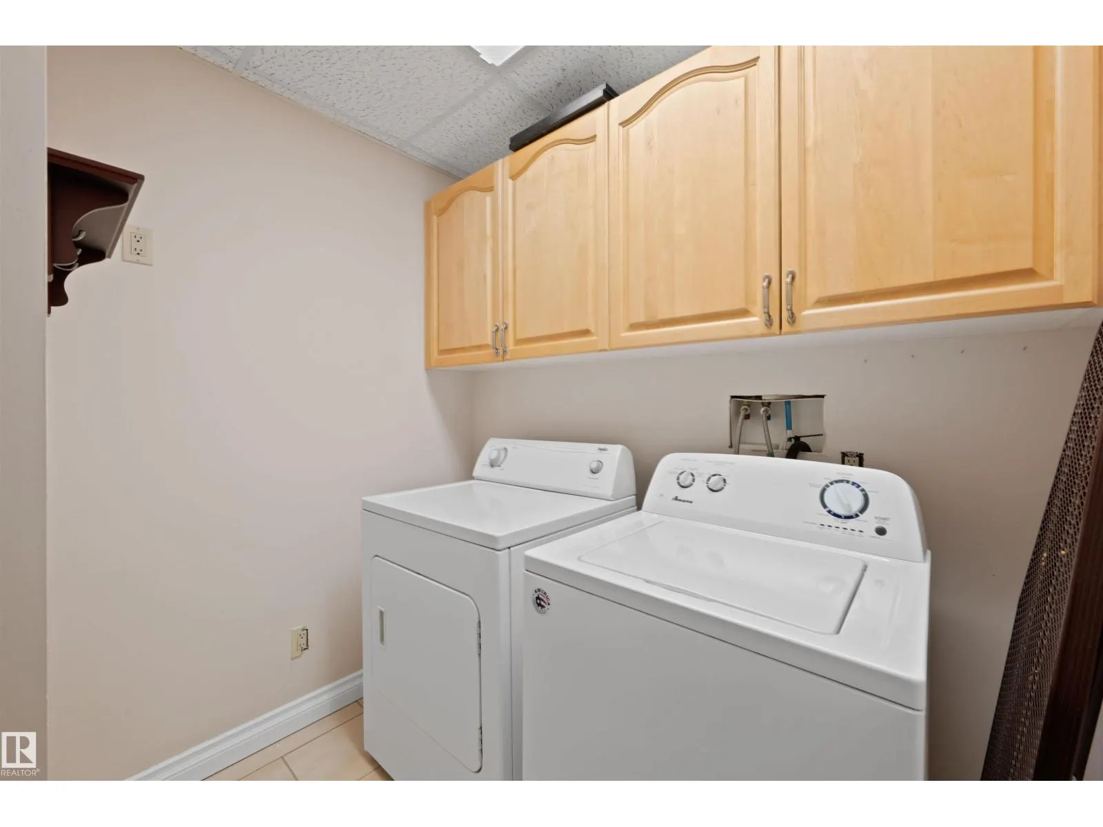 #601 10106 105 ST NW