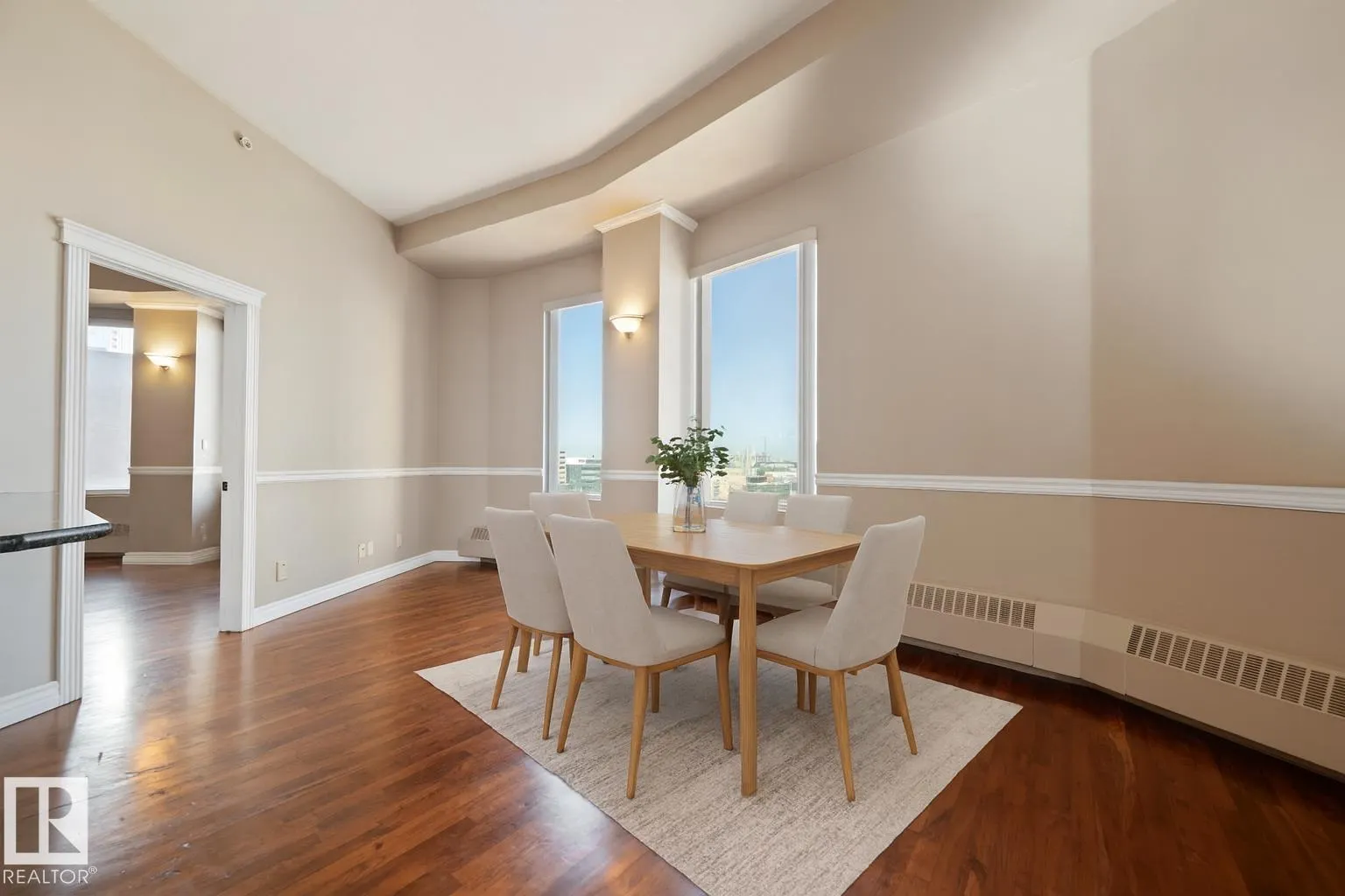 #601 10106 105 ST NW
