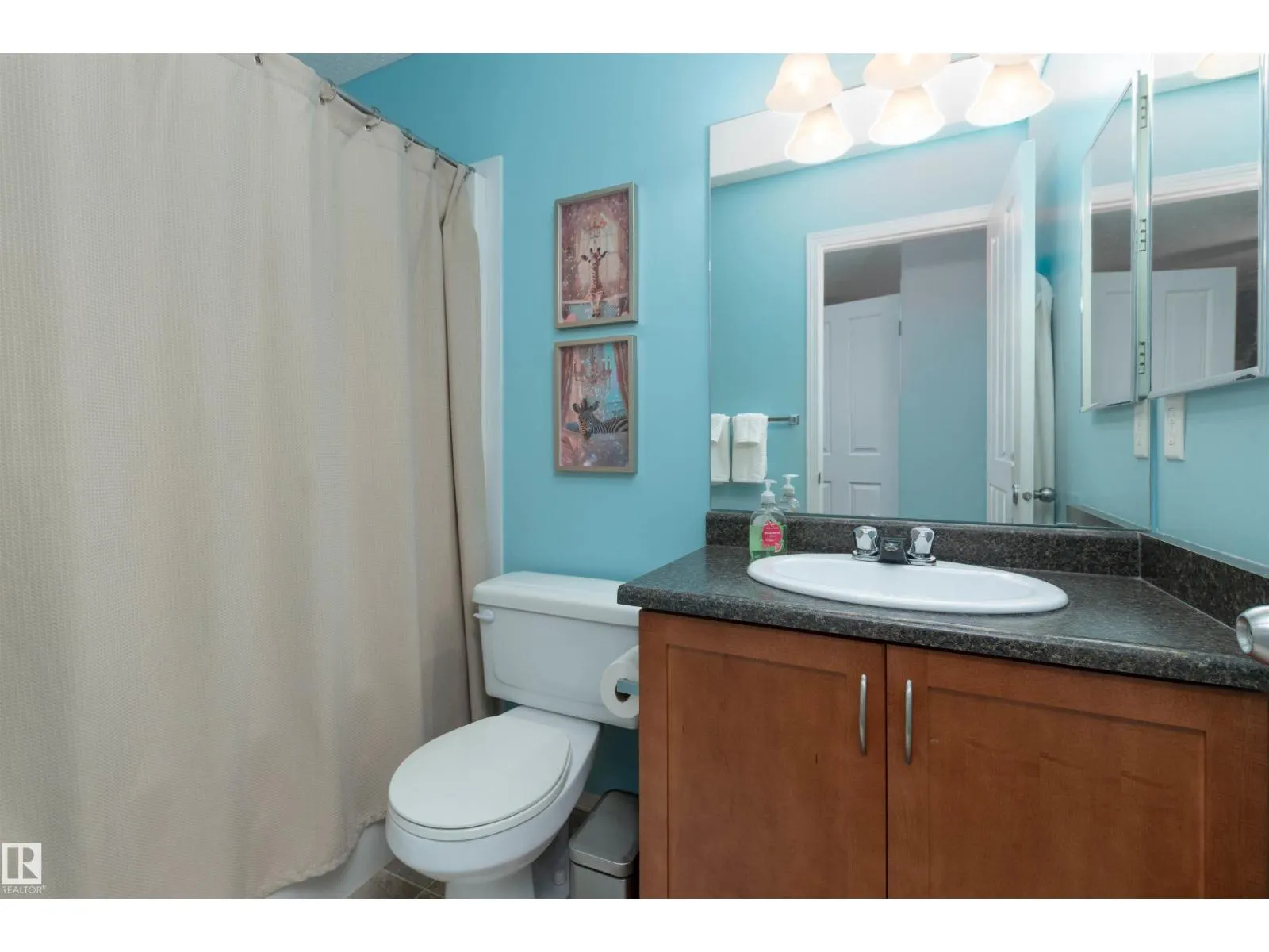 5624 202 ST NW
