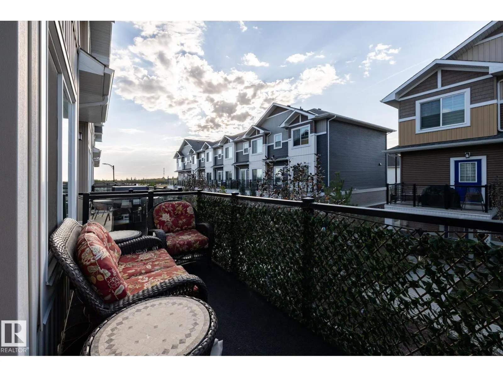 #30 230 Edgemont RD NW