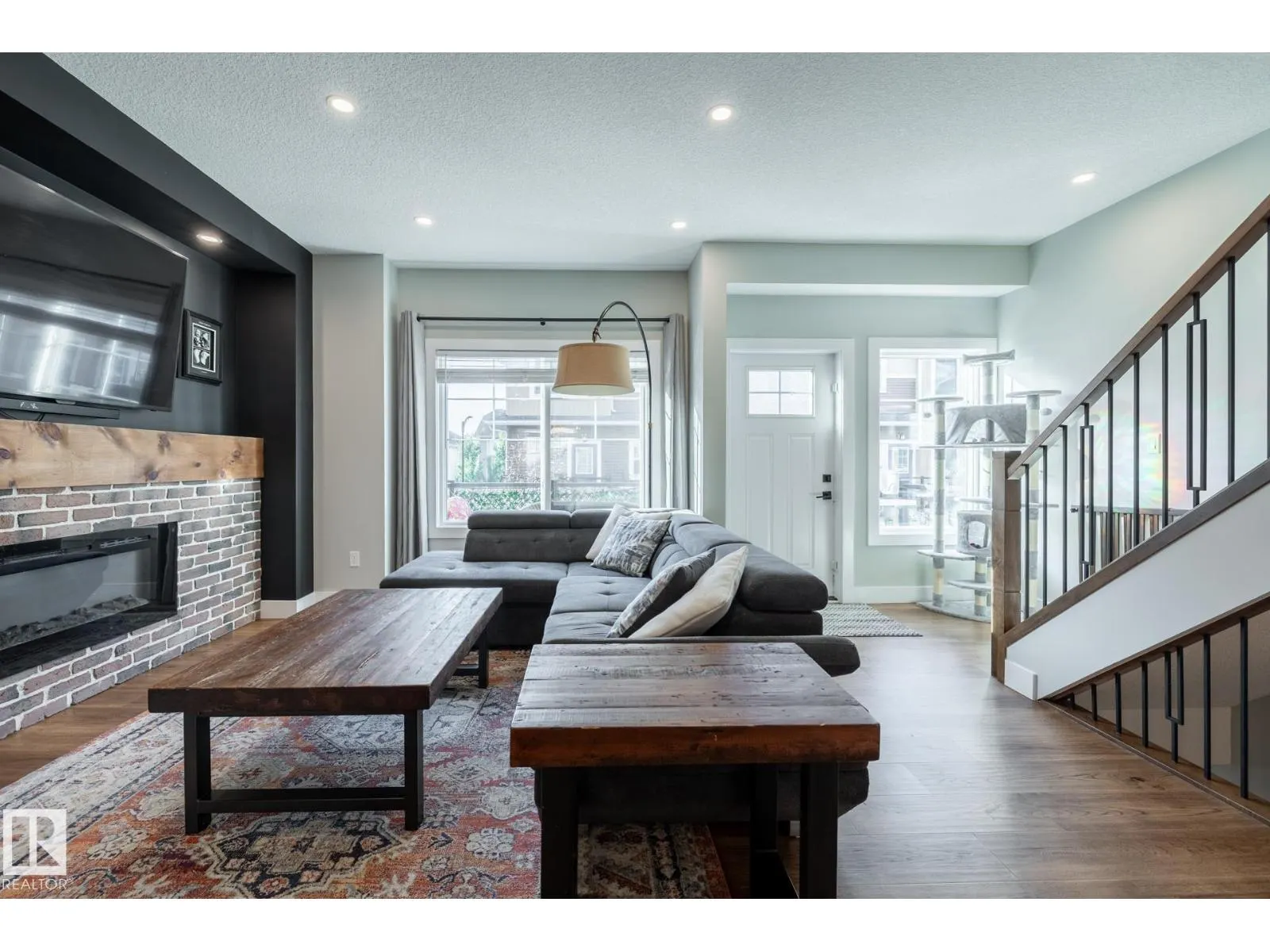 #30 230 Edgemont RD NW