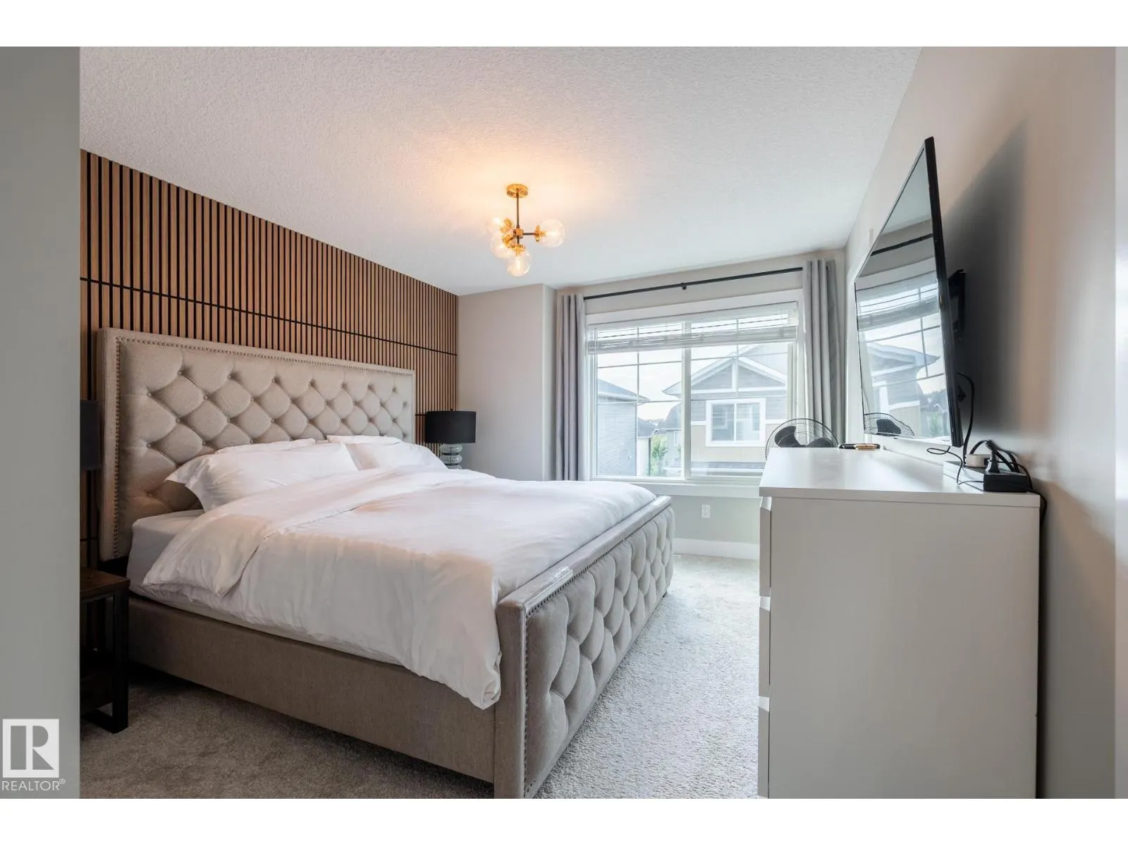 #30 230 Edgemont RD NW