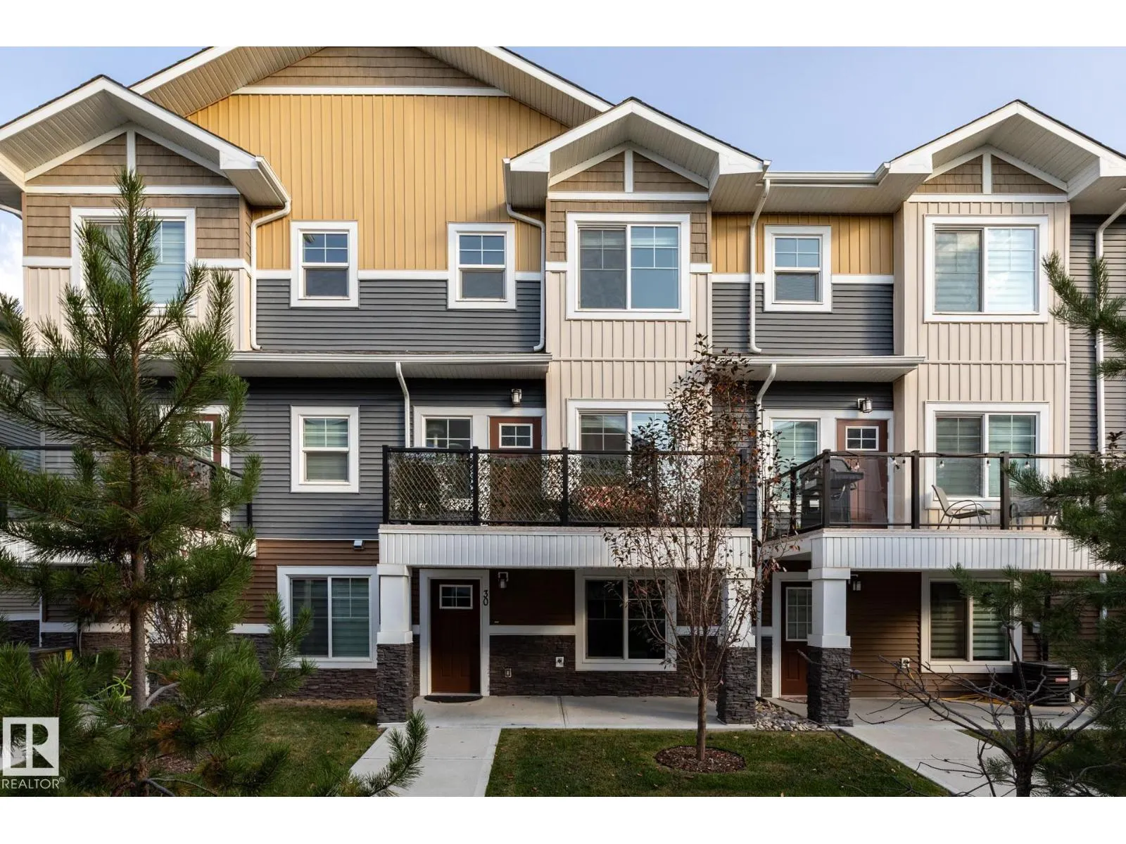 #30 230 Edgemont RD NW