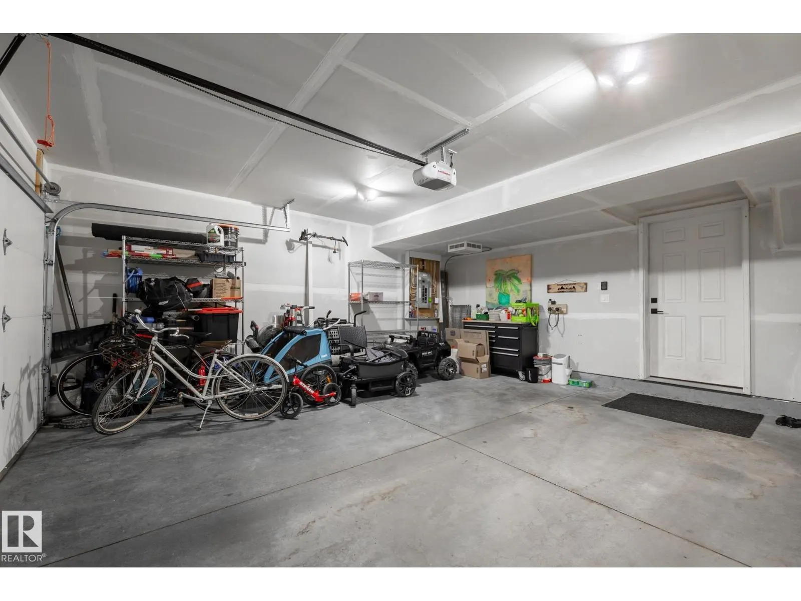 #30 230 Edgemont RD NW
