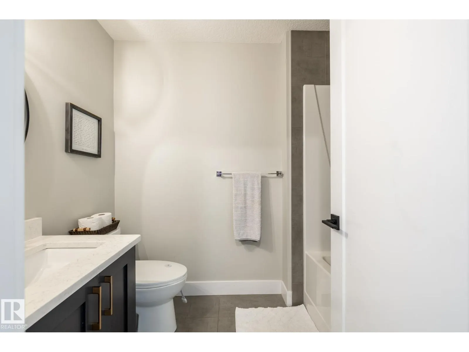 #30 230 Edgemont RD NW