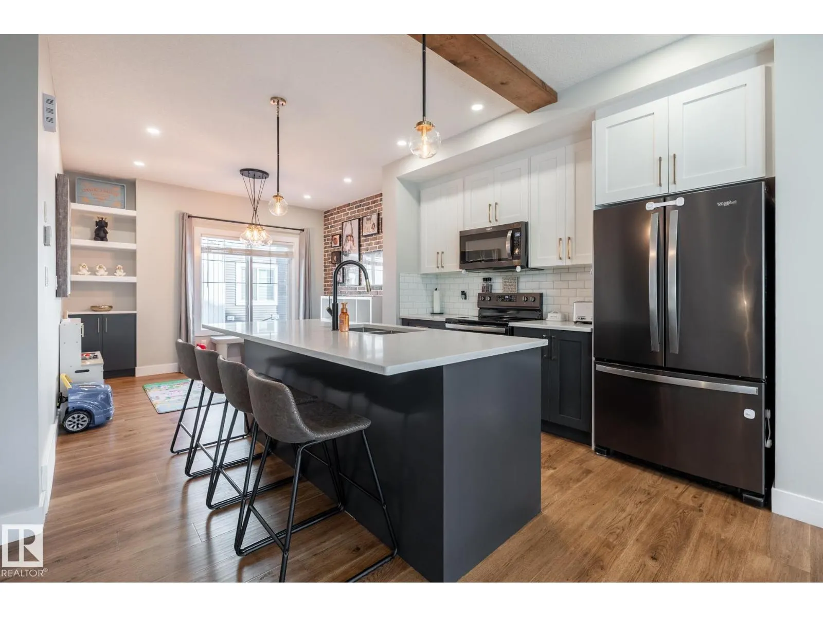 #30 230 Edgemont RD NW