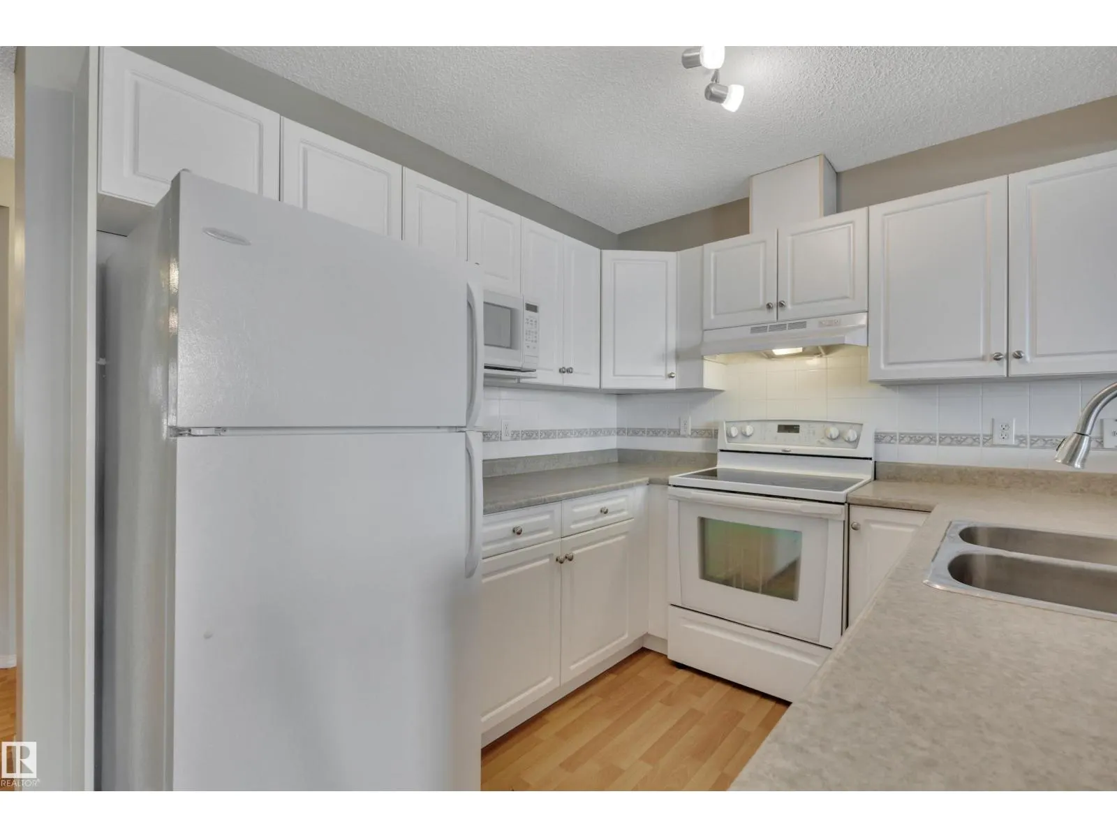 #72 14603 MILLER BV NW