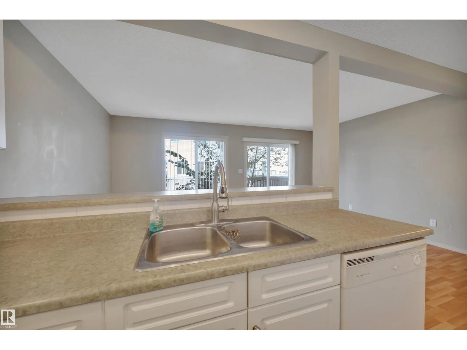 #72 14603 MILLER BV NW