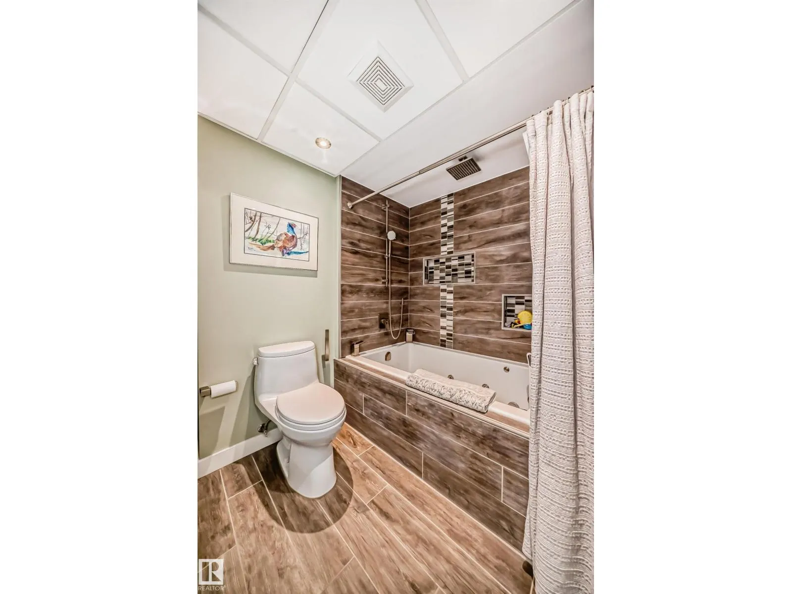 118 LANGHOLM DR