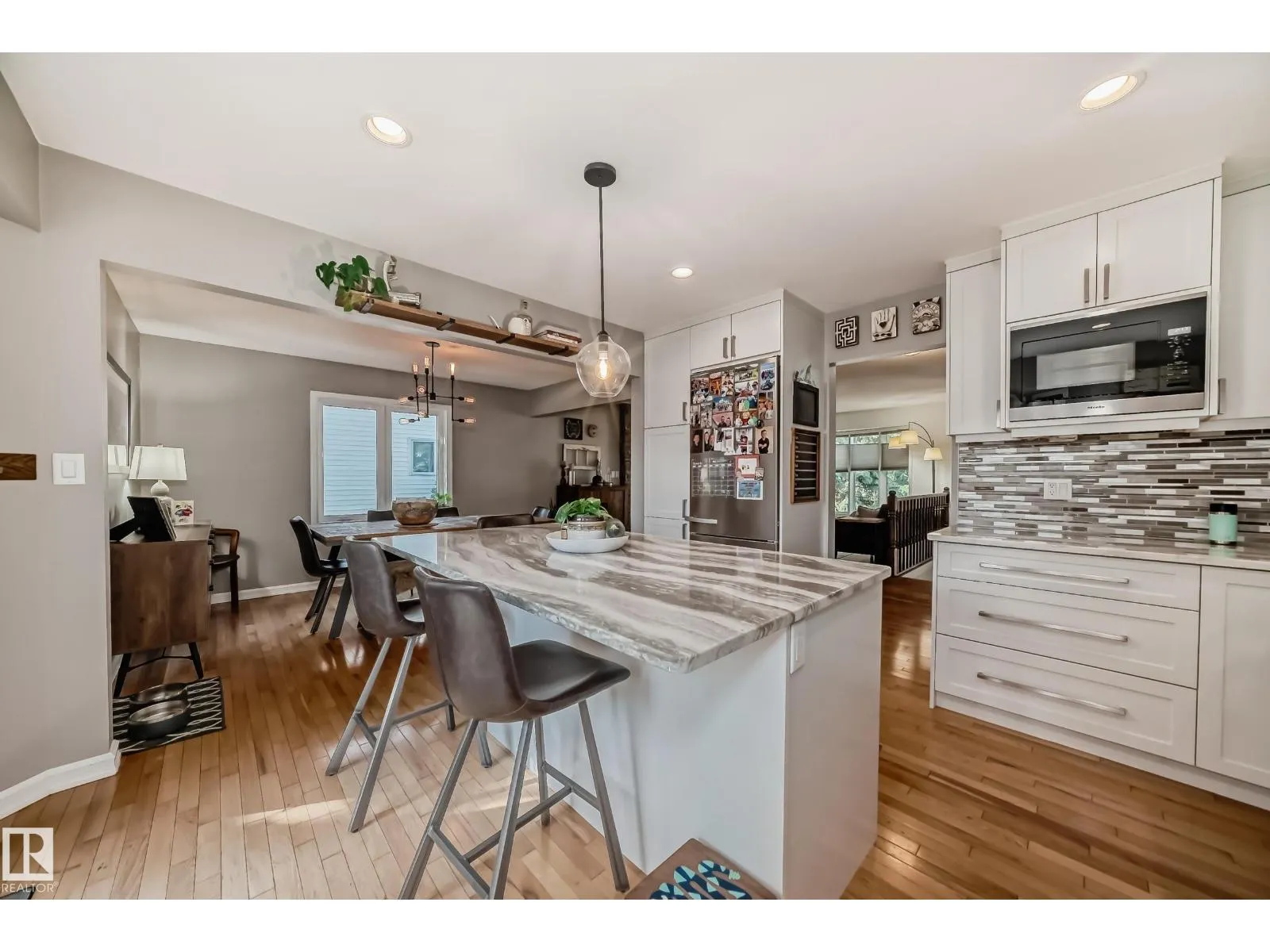 118 LANGHOLM DR