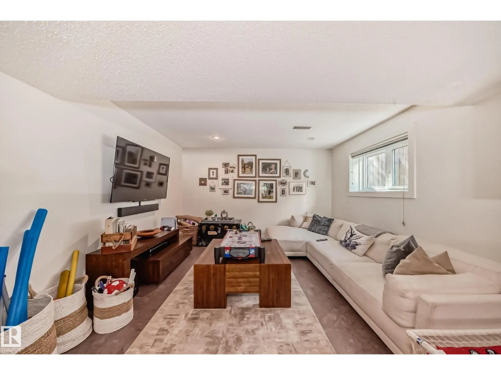 118 LANGHOLM DR
