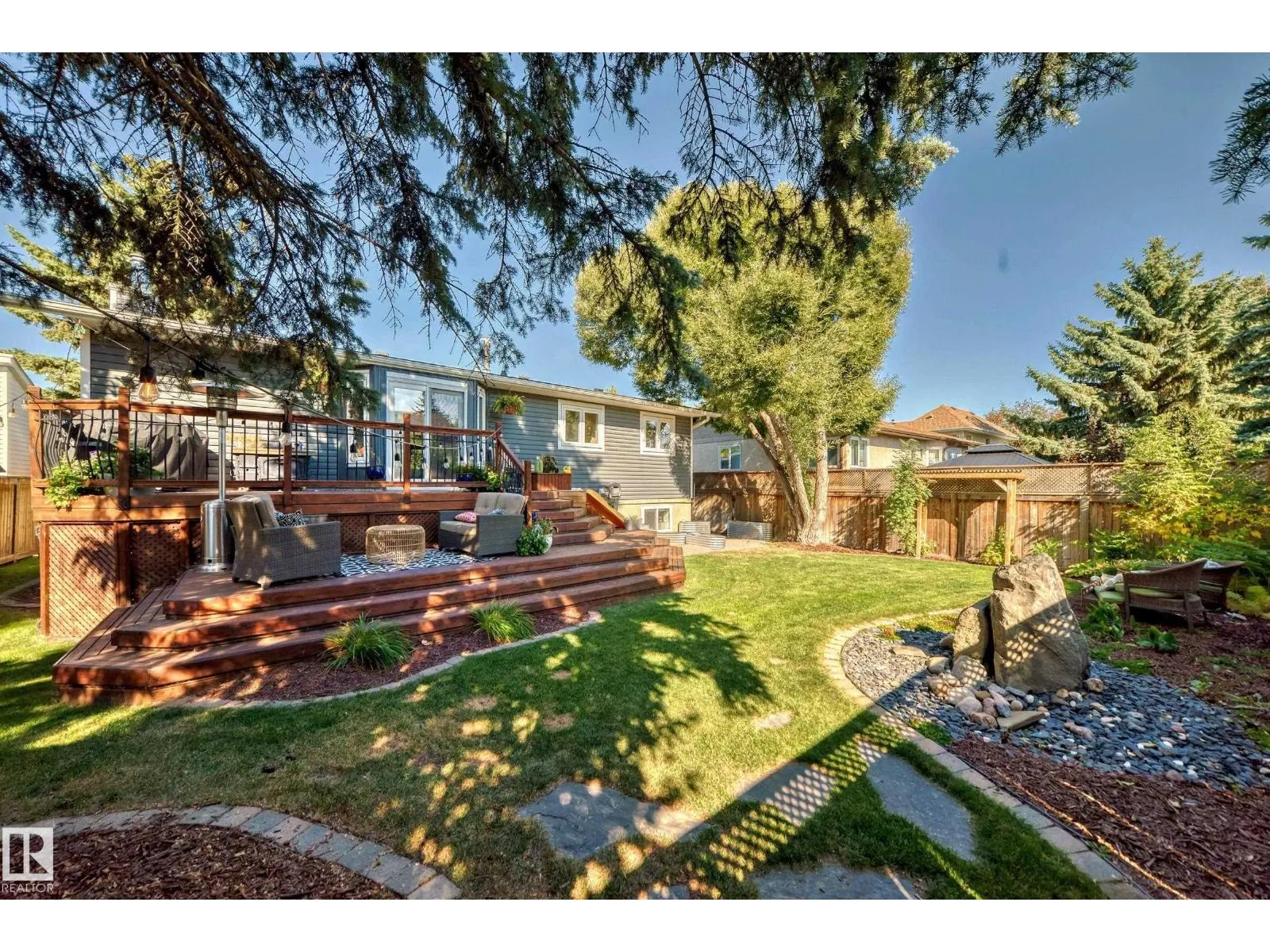 118 LANGHOLM DR