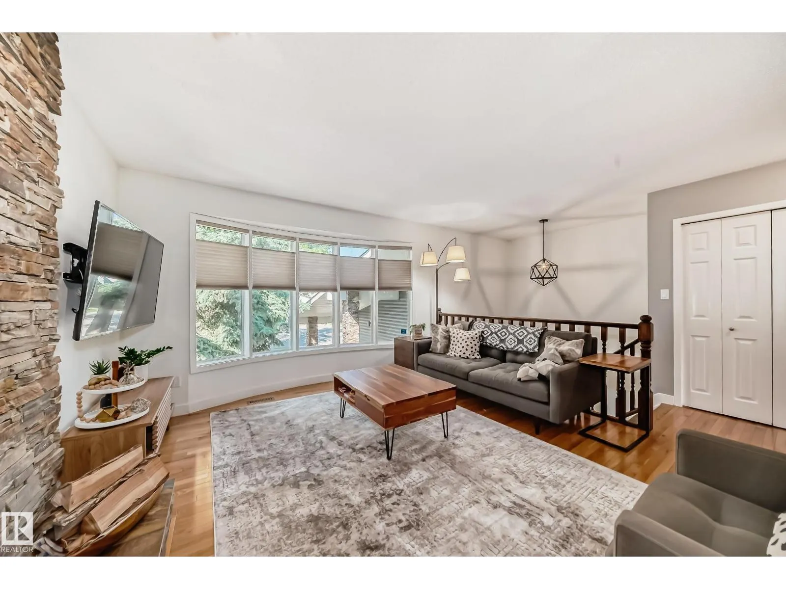 118 LANGHOLM DR