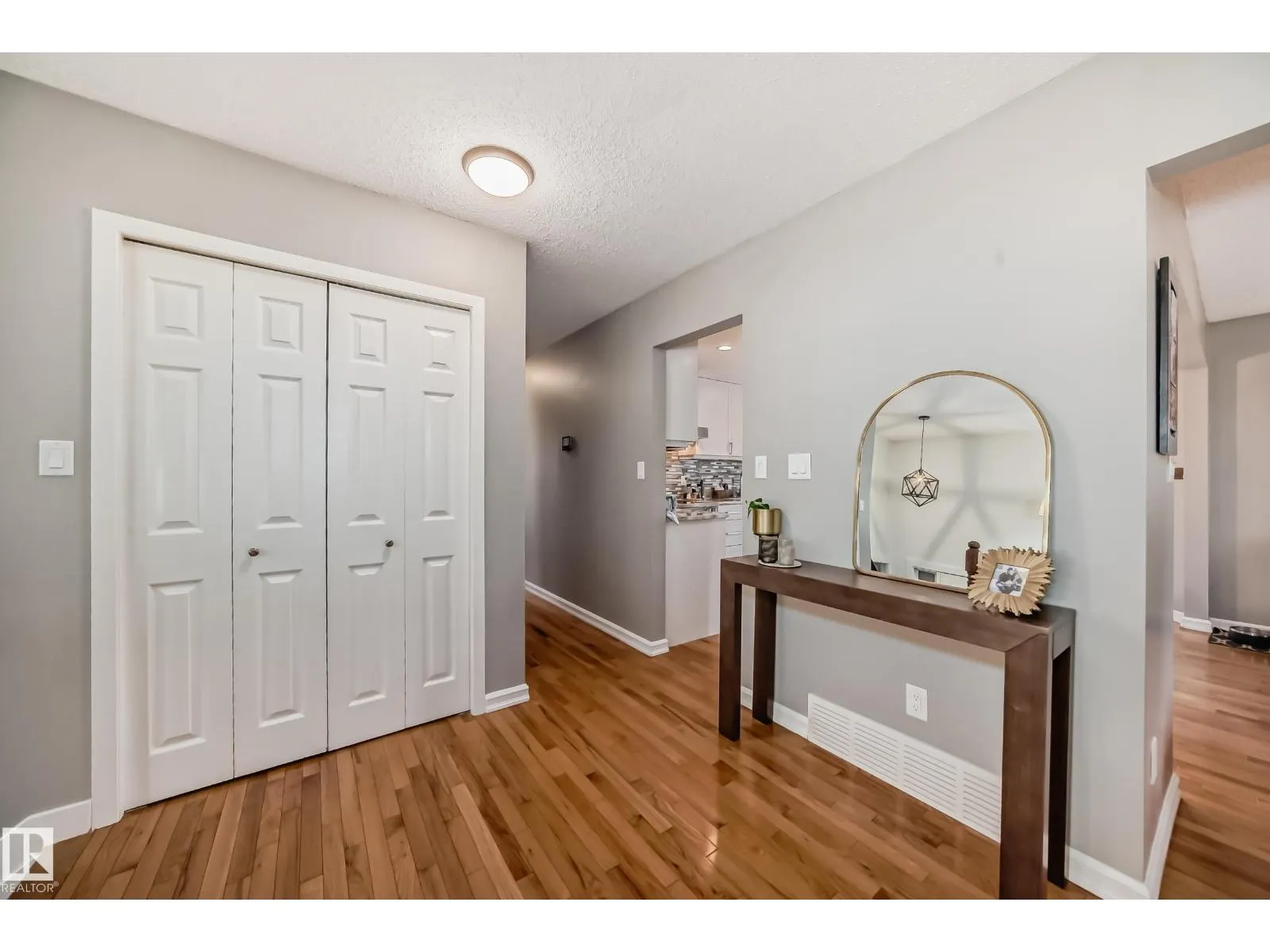 118 LANGHOLM DR