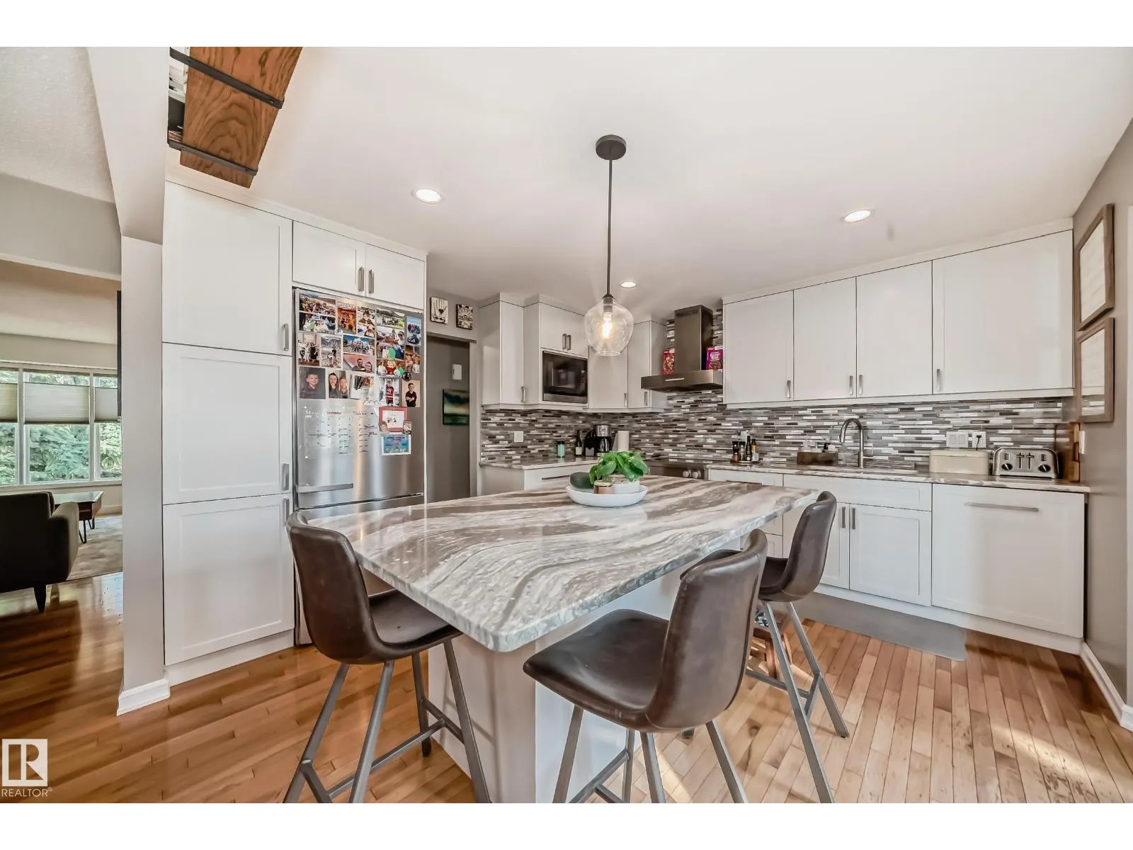 118 LANGHOLM DR