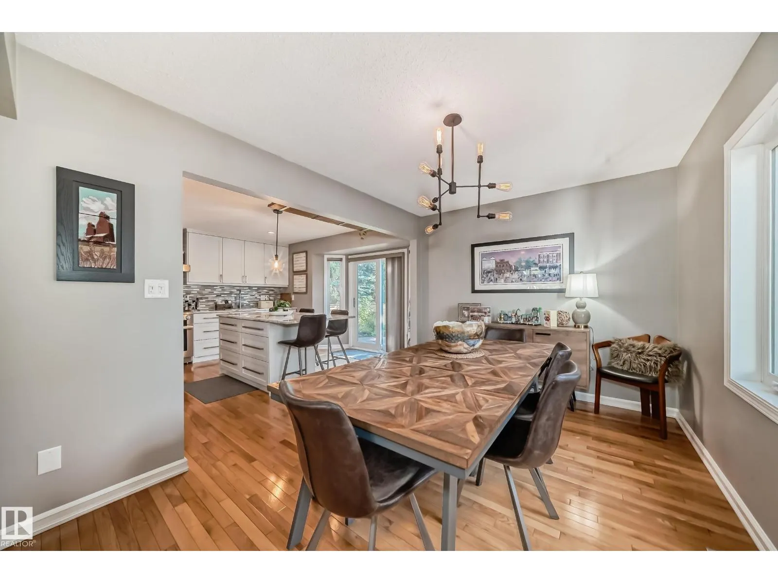 118 LANGHOLM DR