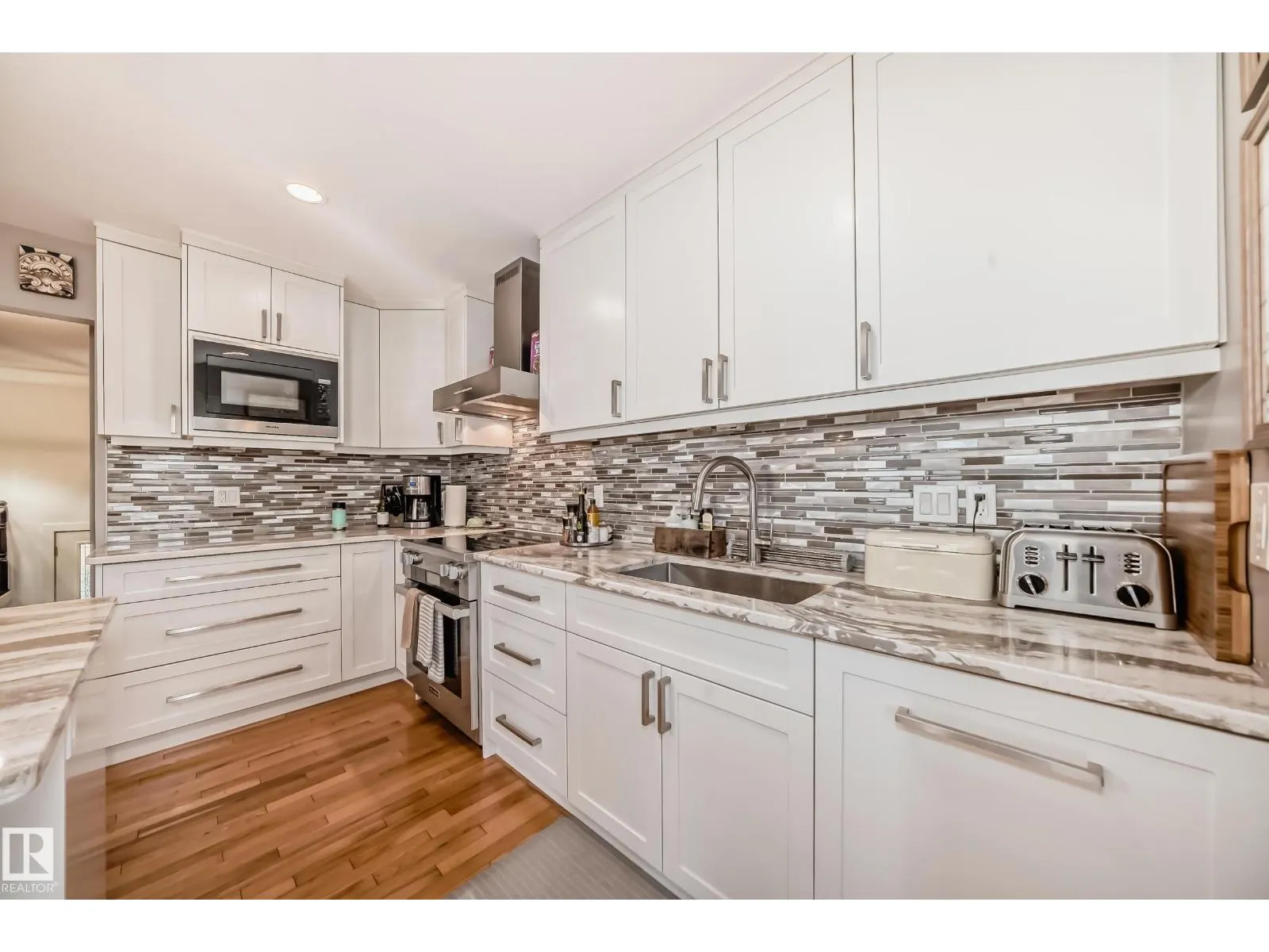 118 LANGHOLM DR