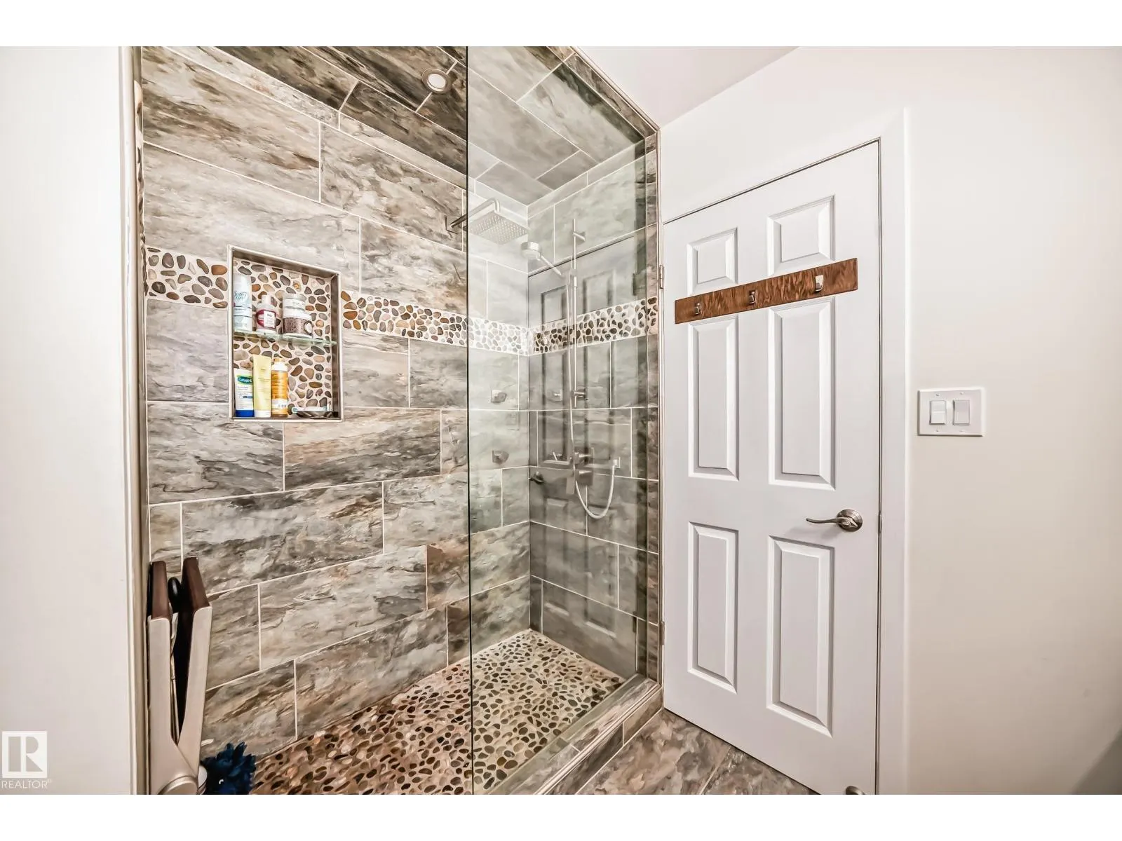 118 LANGHOLM DR