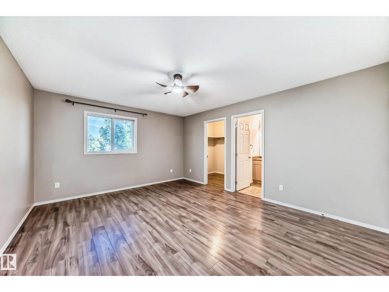 #34 2021 GRANTHAM CT NW