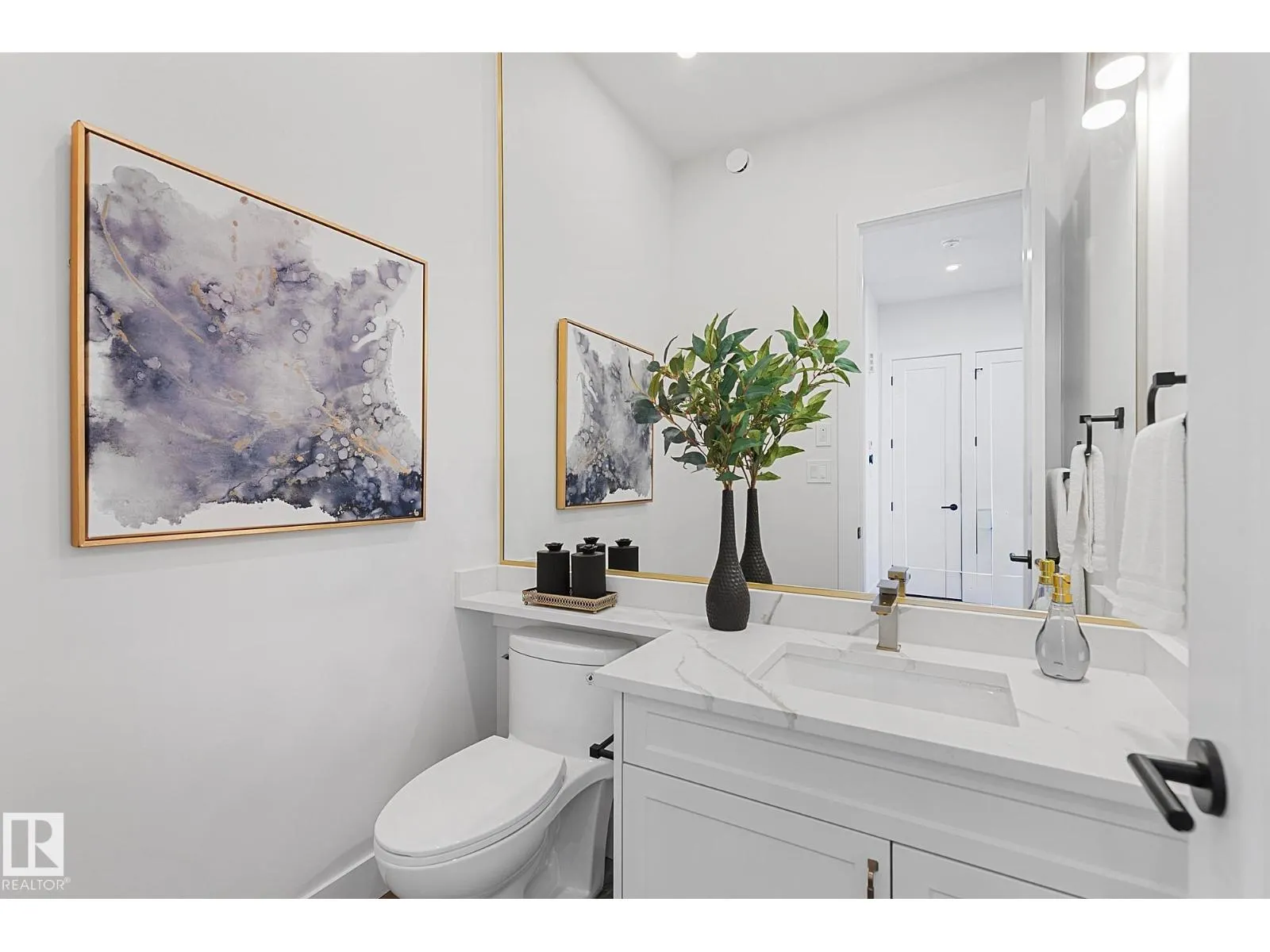 14717 88 AV NW