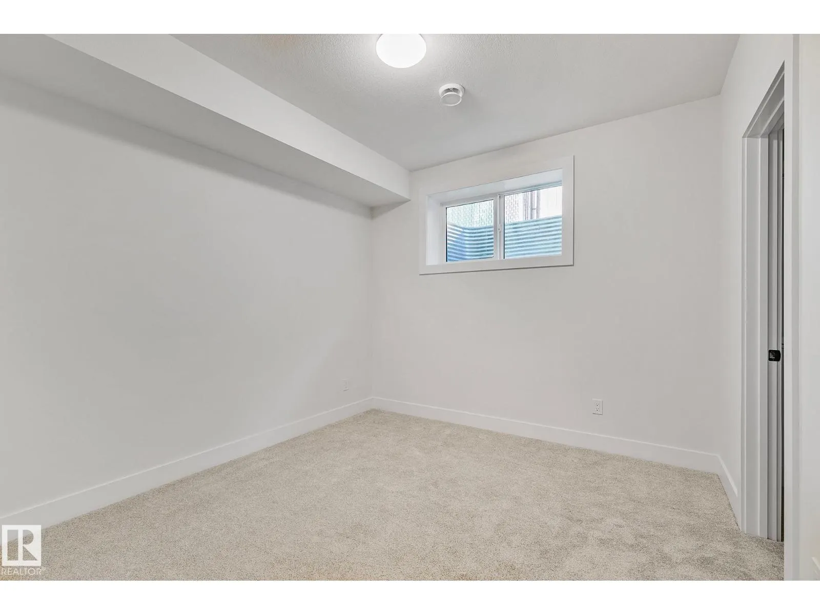 14717 88 AV NW