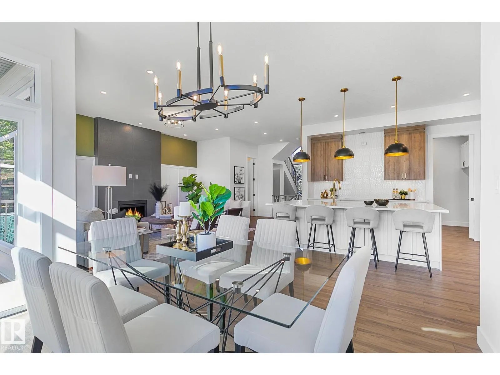 14717 88 AV NW