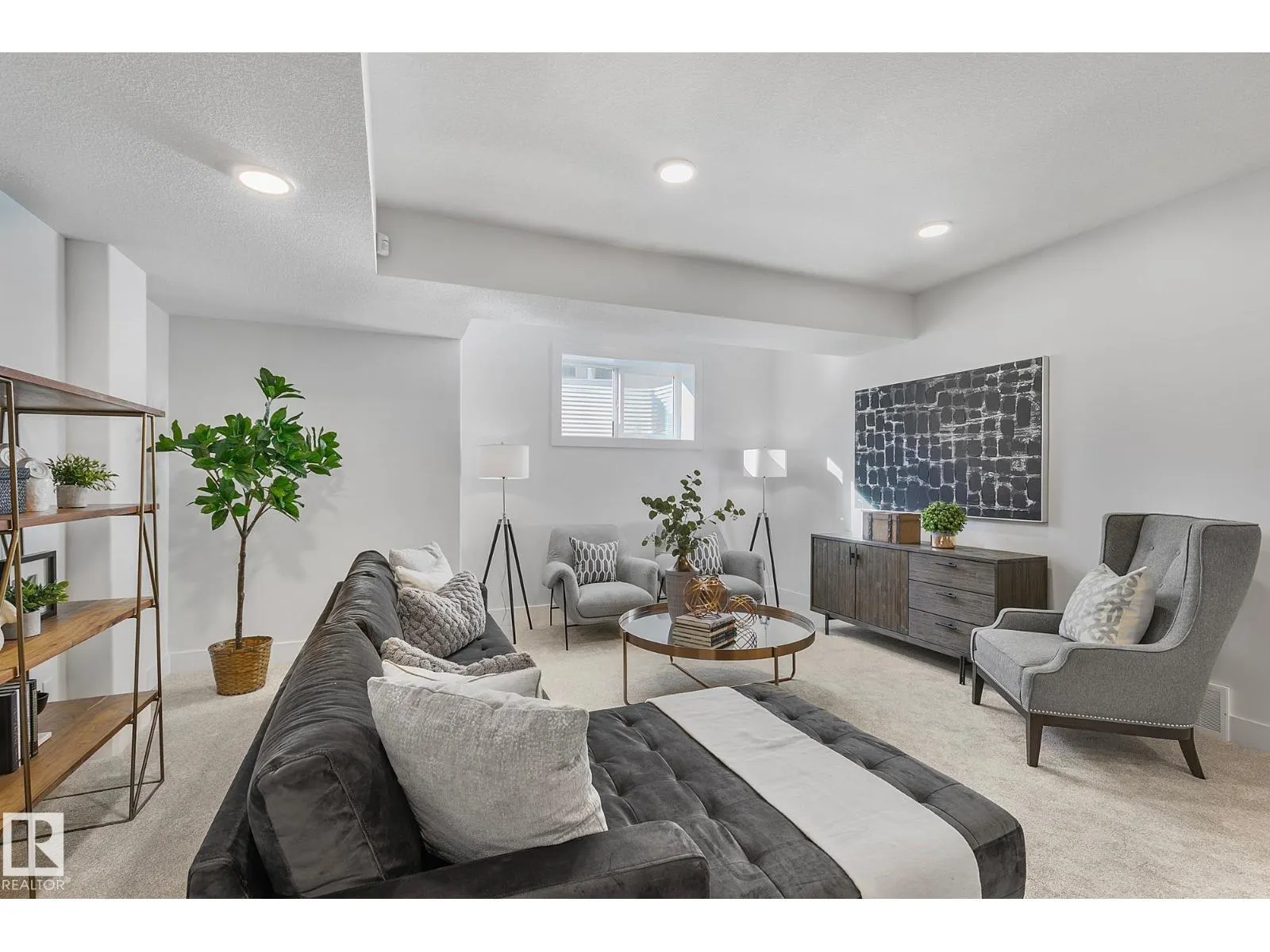 14717 88 AV NW
