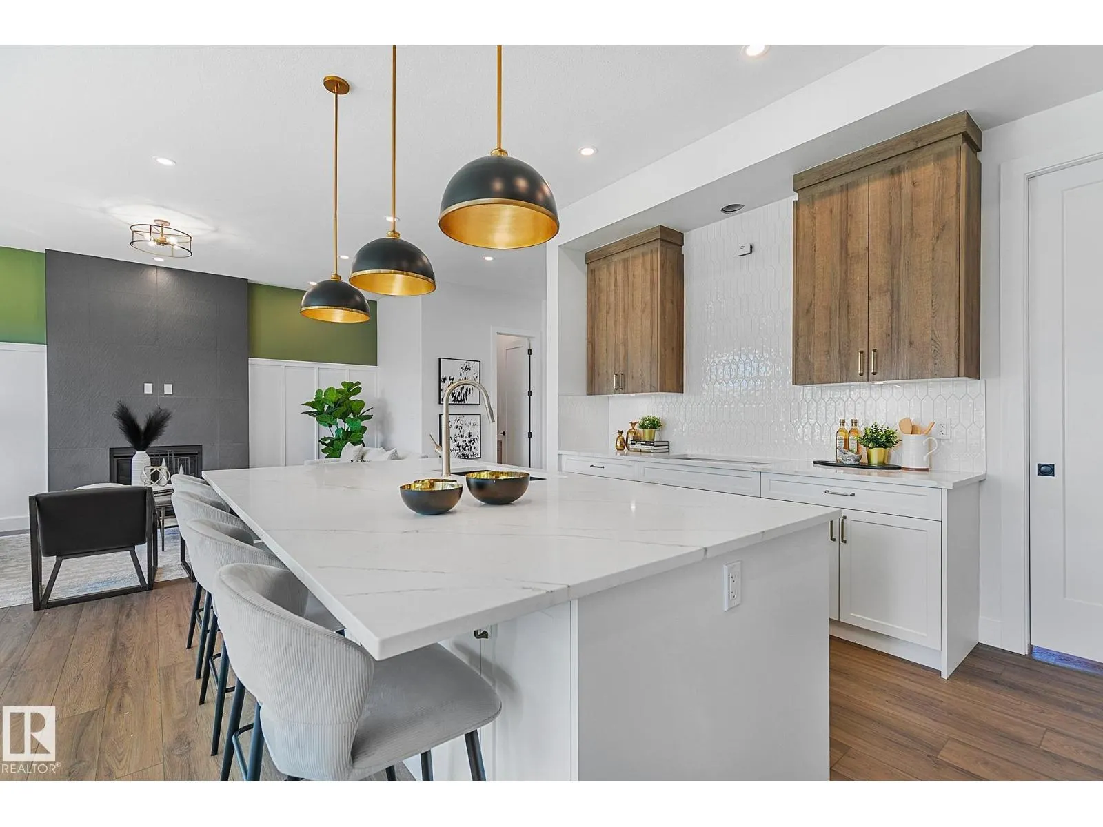 14717 88 AV NW