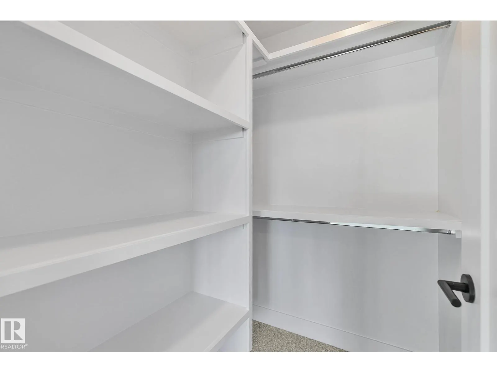 14717 88 AV NW