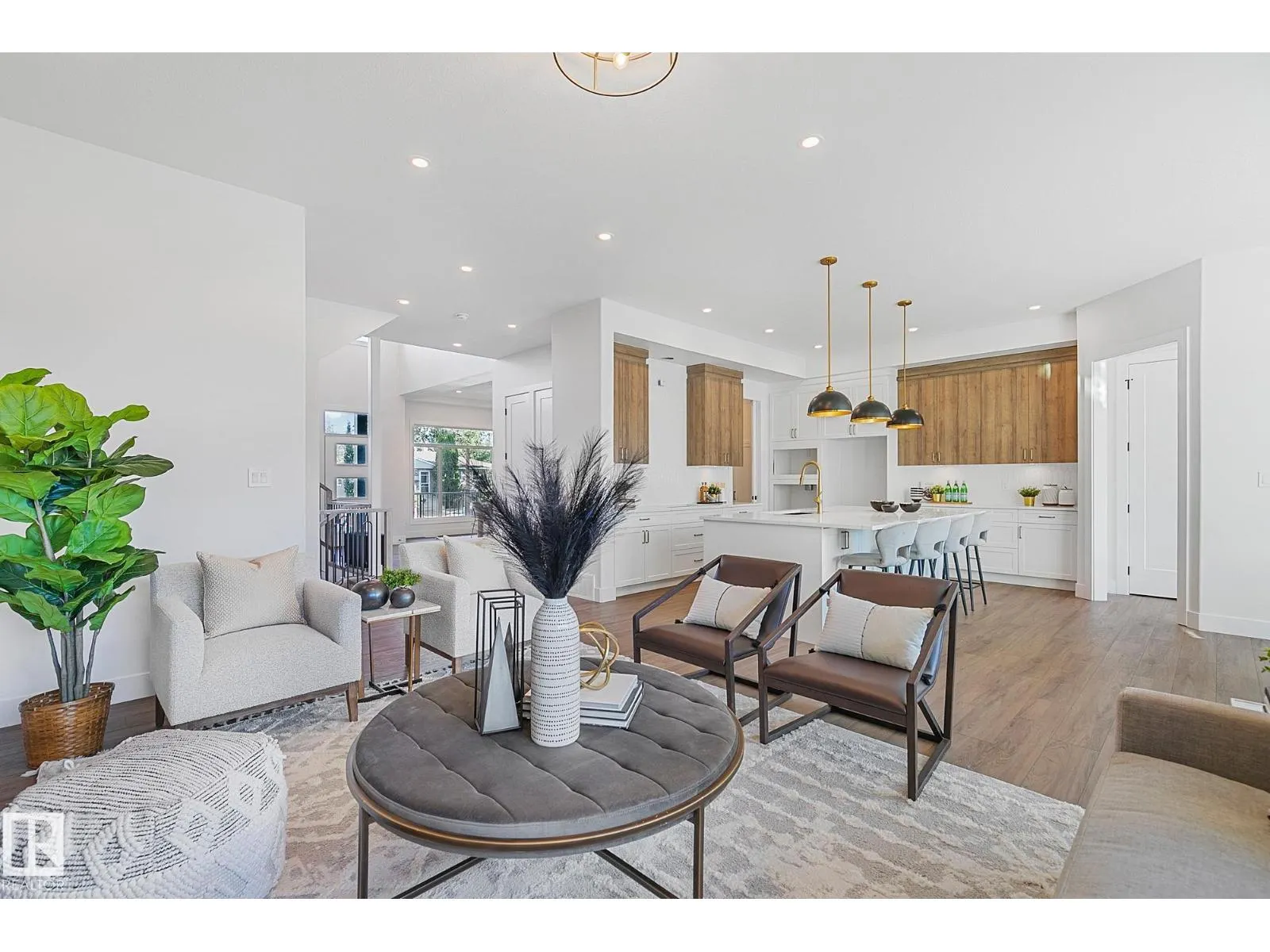 14717 88 AV NW