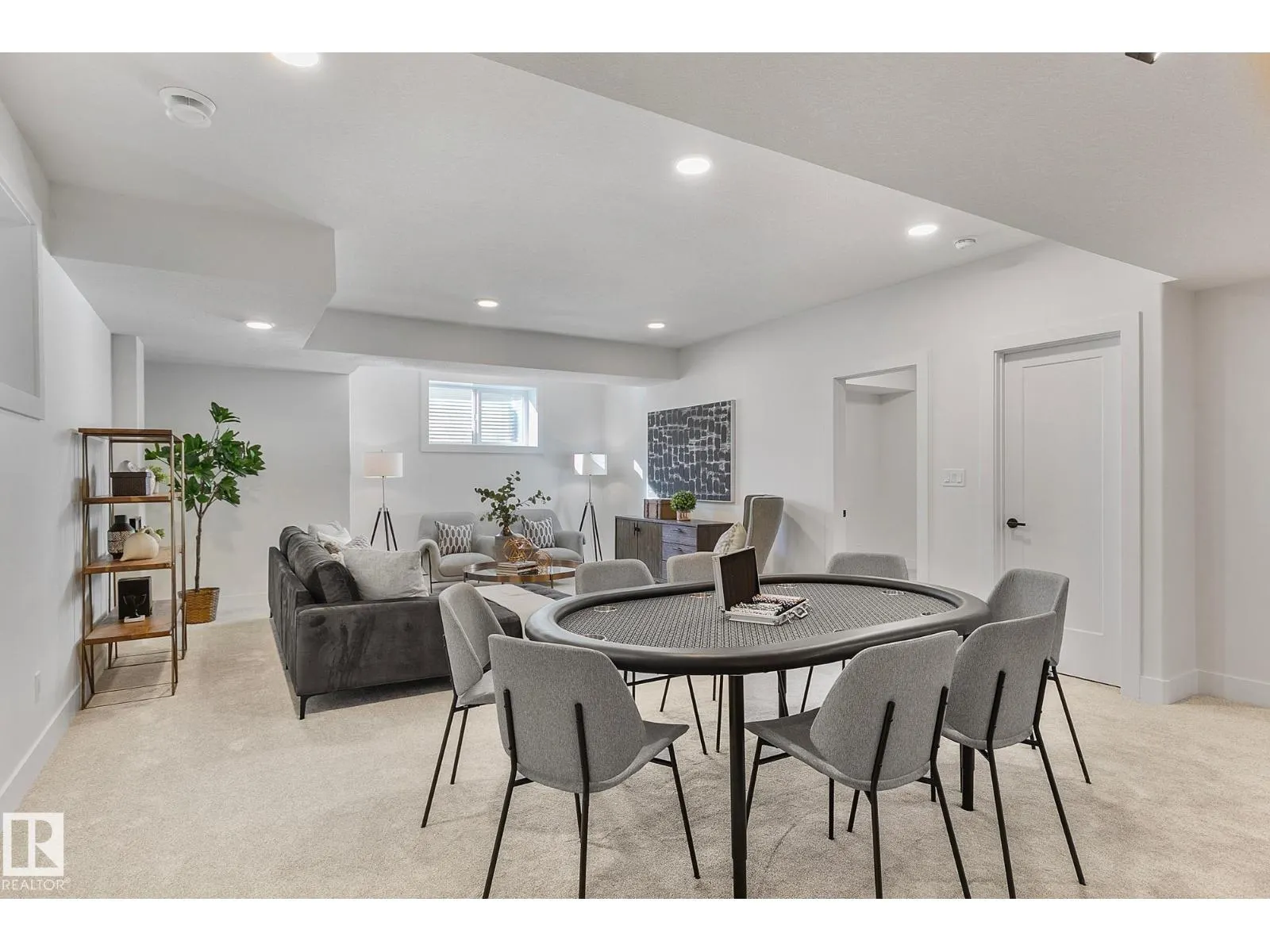 14717 88 AV NW