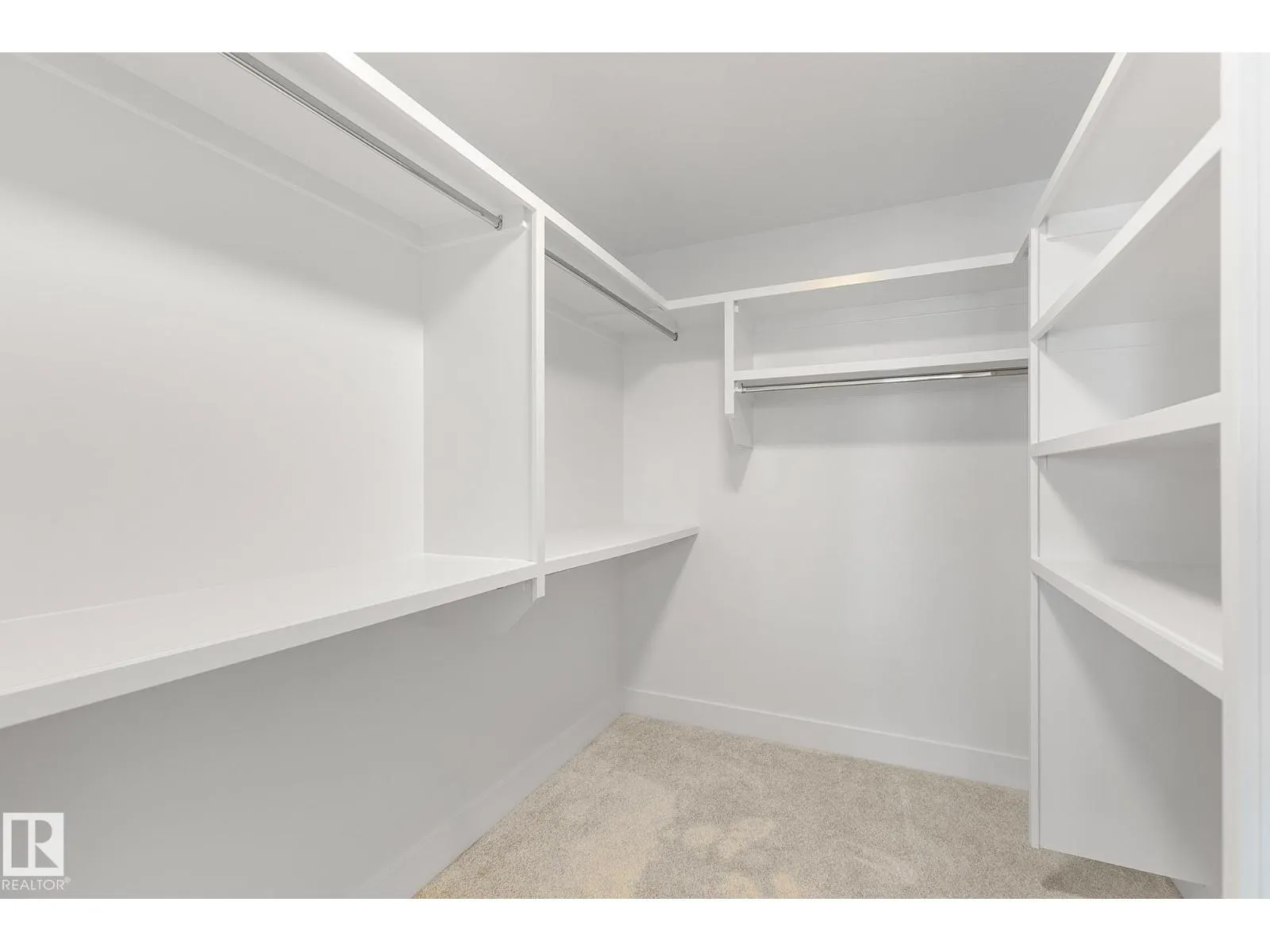 14717 88 AV NW