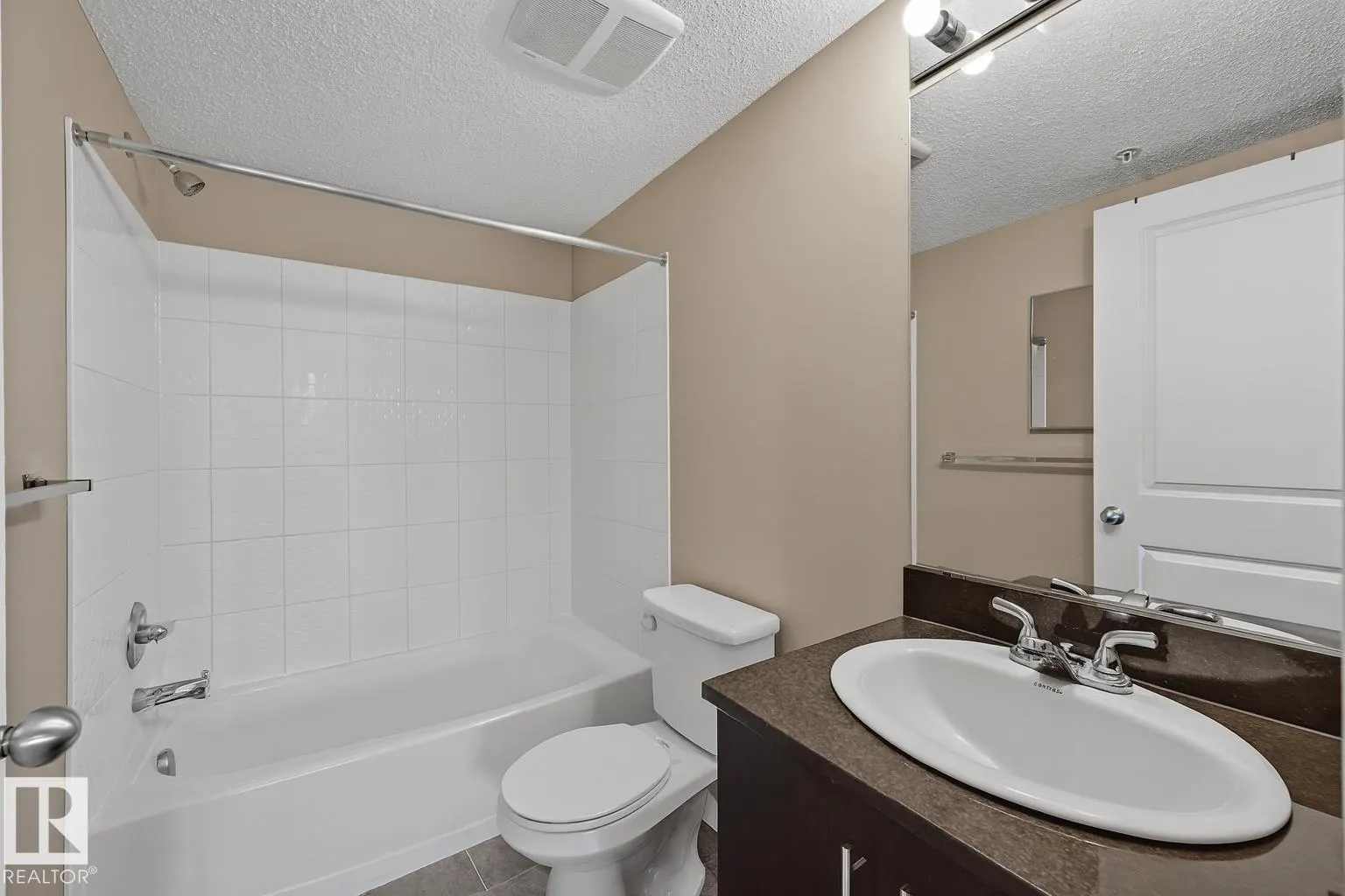 #205 5810 MULLEN PL NW