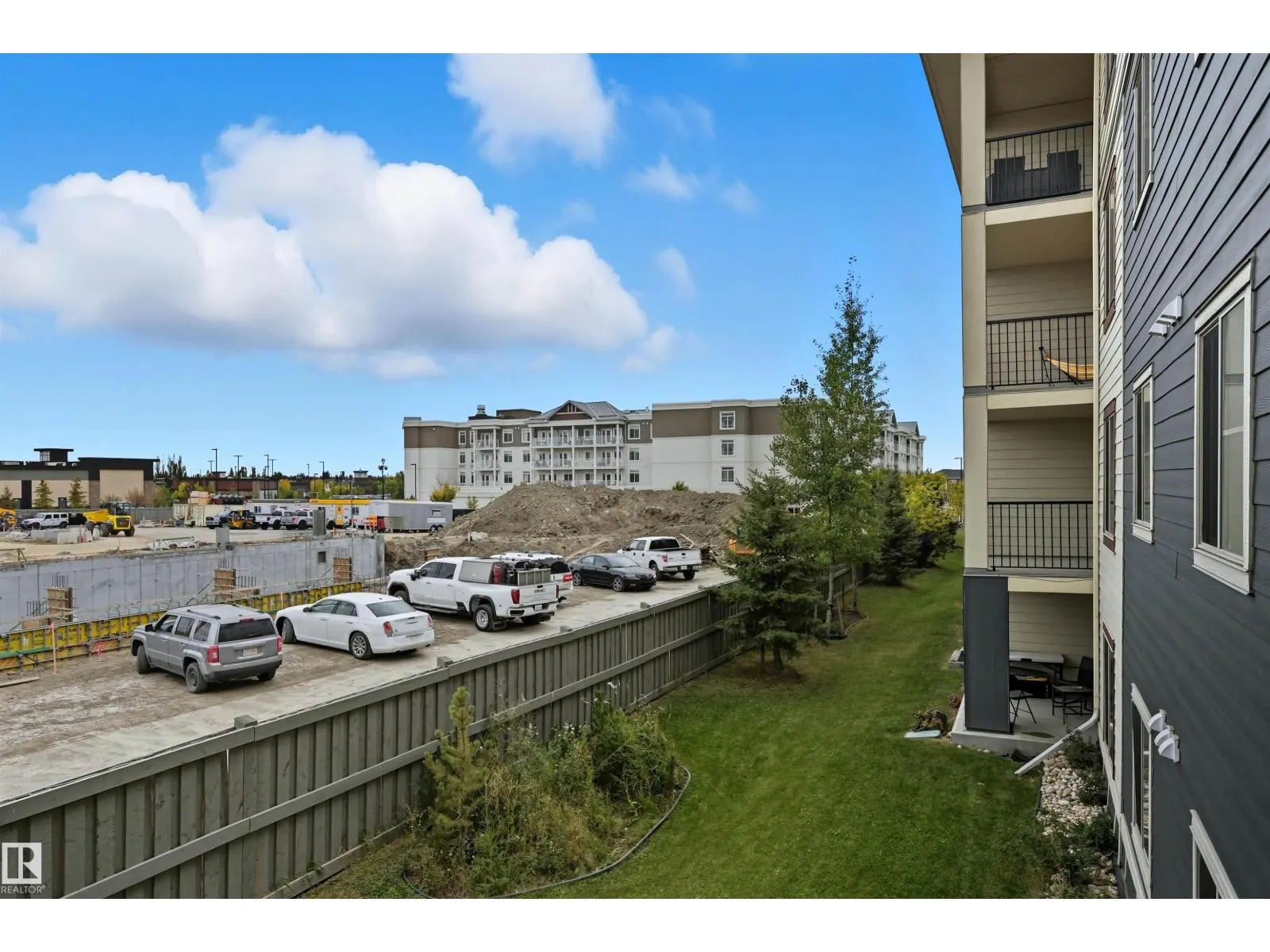 #205 5810 MULLEN PL NW