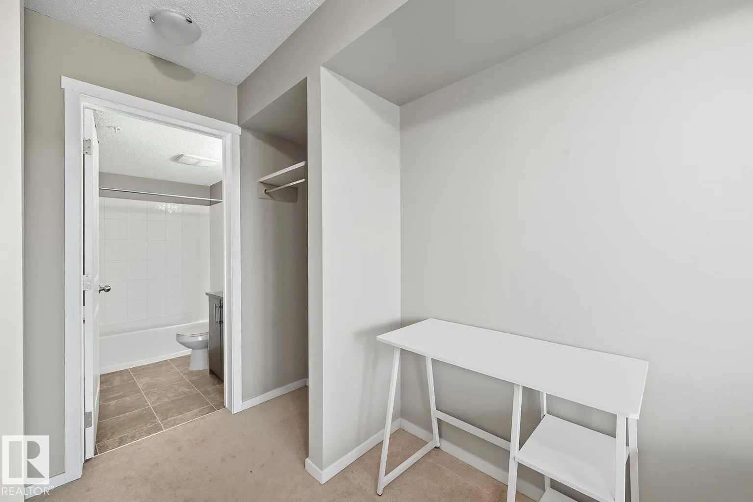 #205 5810 MULLEN PL NW