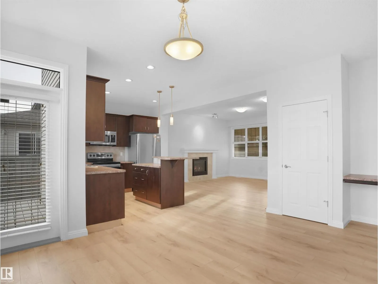 2533 COLE CR SW