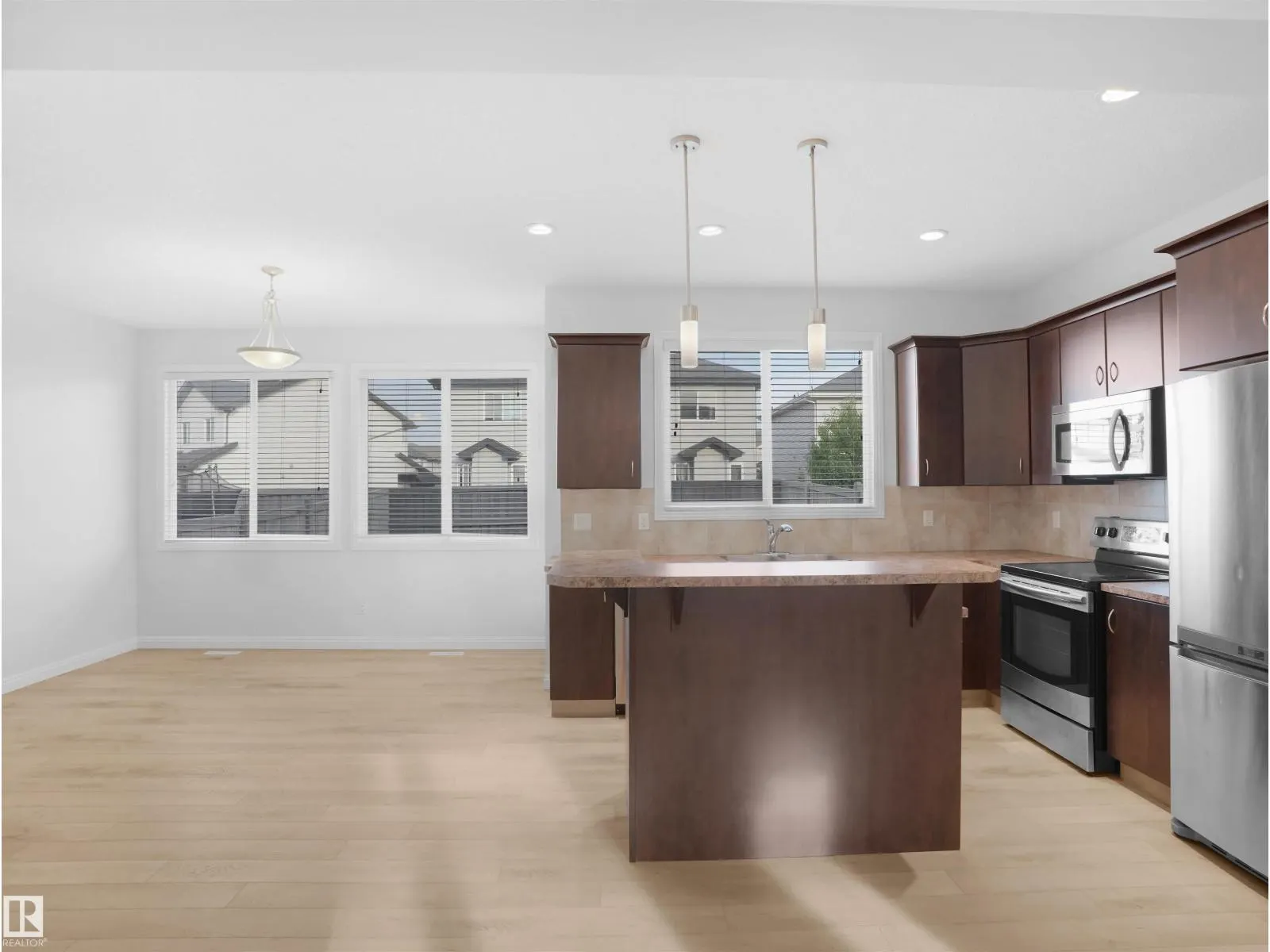 2533 COLE CR SW
