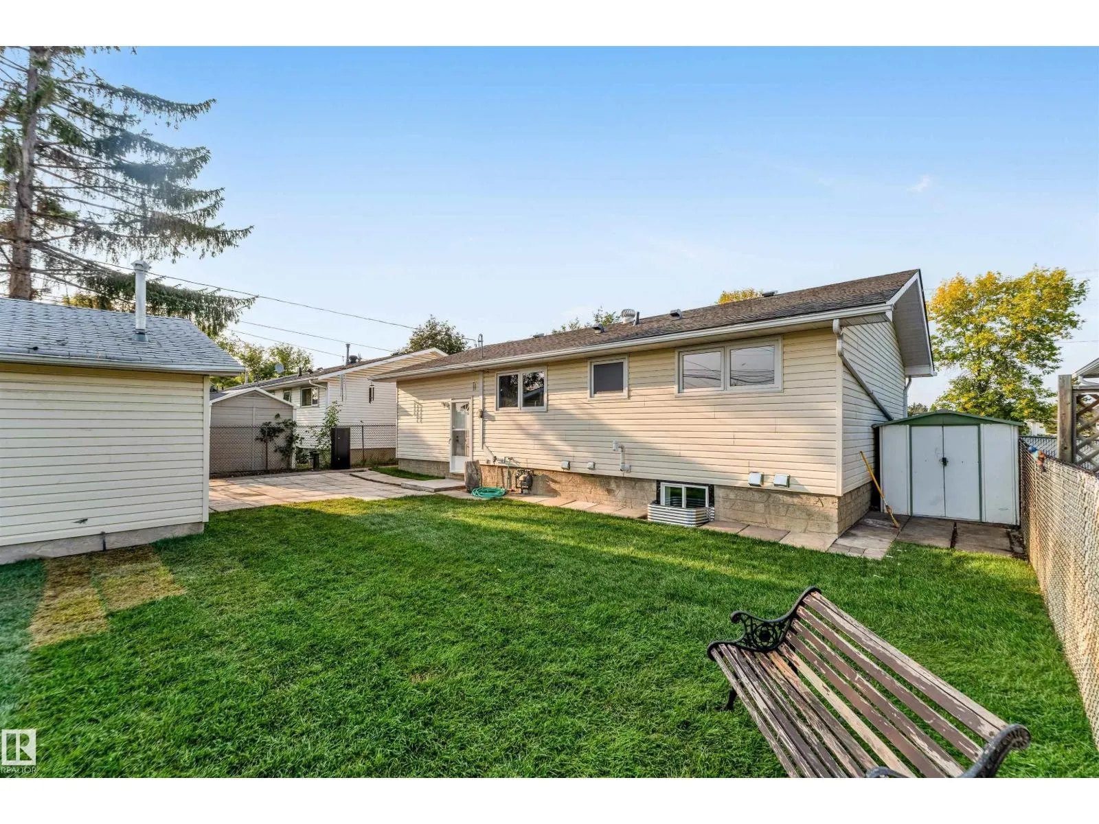 5907 137 AV NW