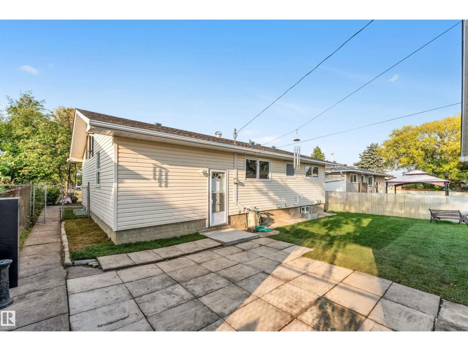 5907 137 AV NW
