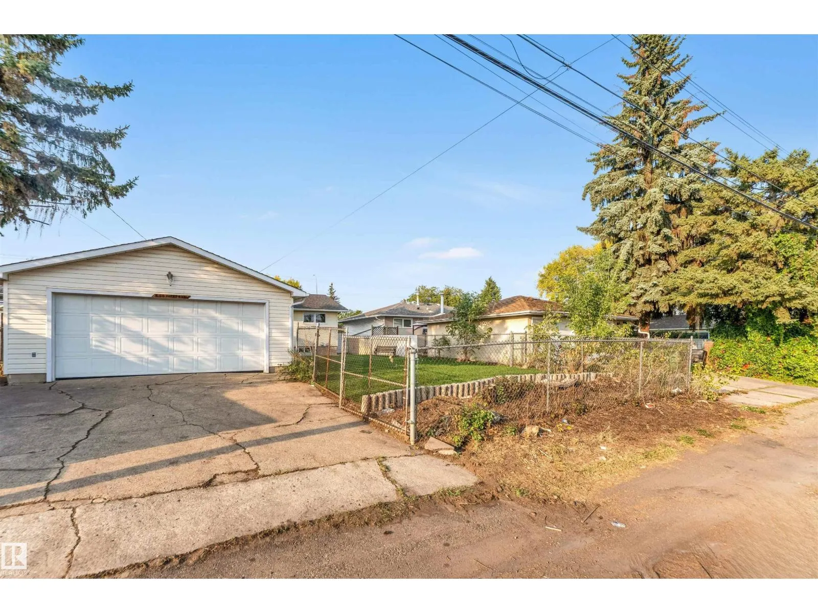 5907 137 AV NW