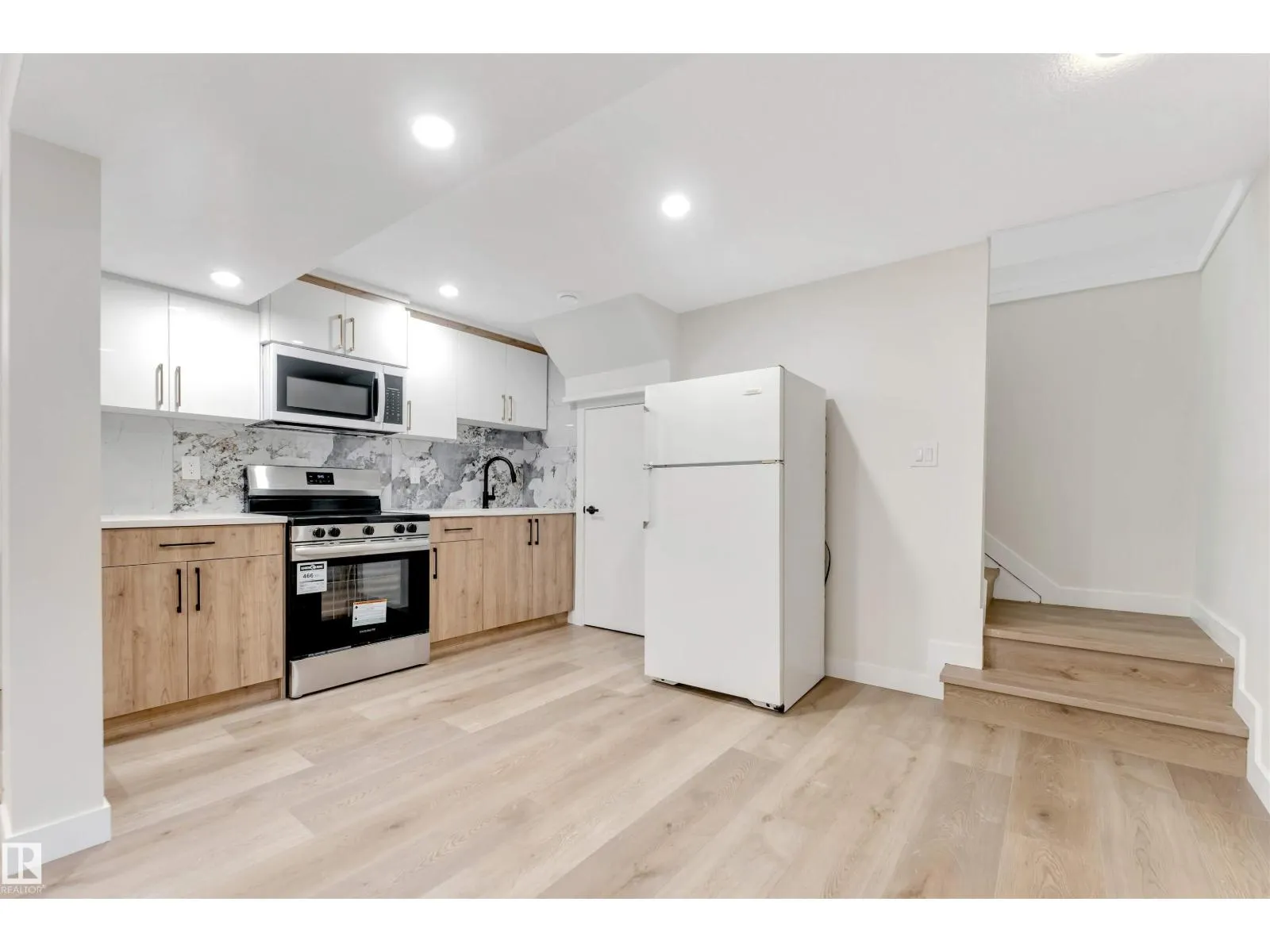 5907 137 AV NW