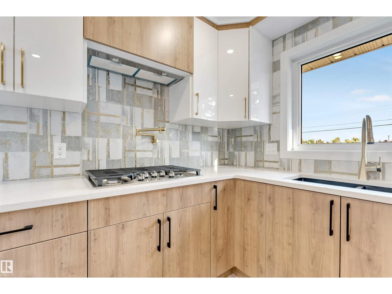 5907 137 AV NW
