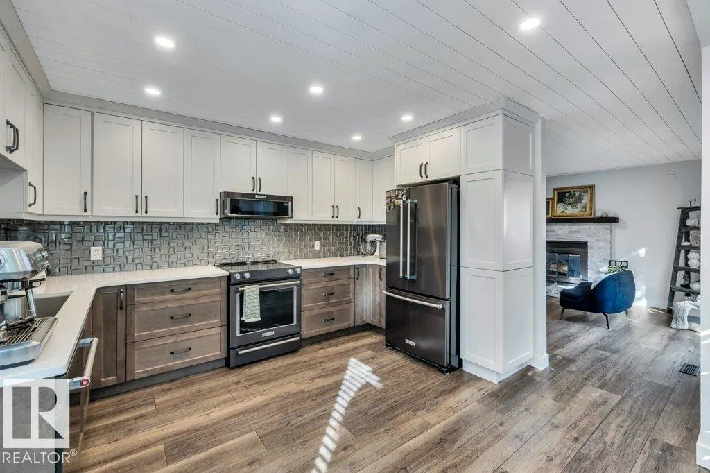 18911 94 AV NW NW