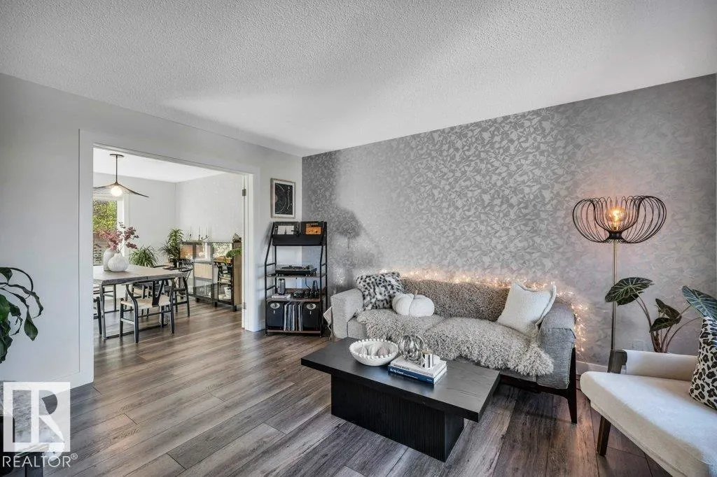 18911 94 AV NW NW